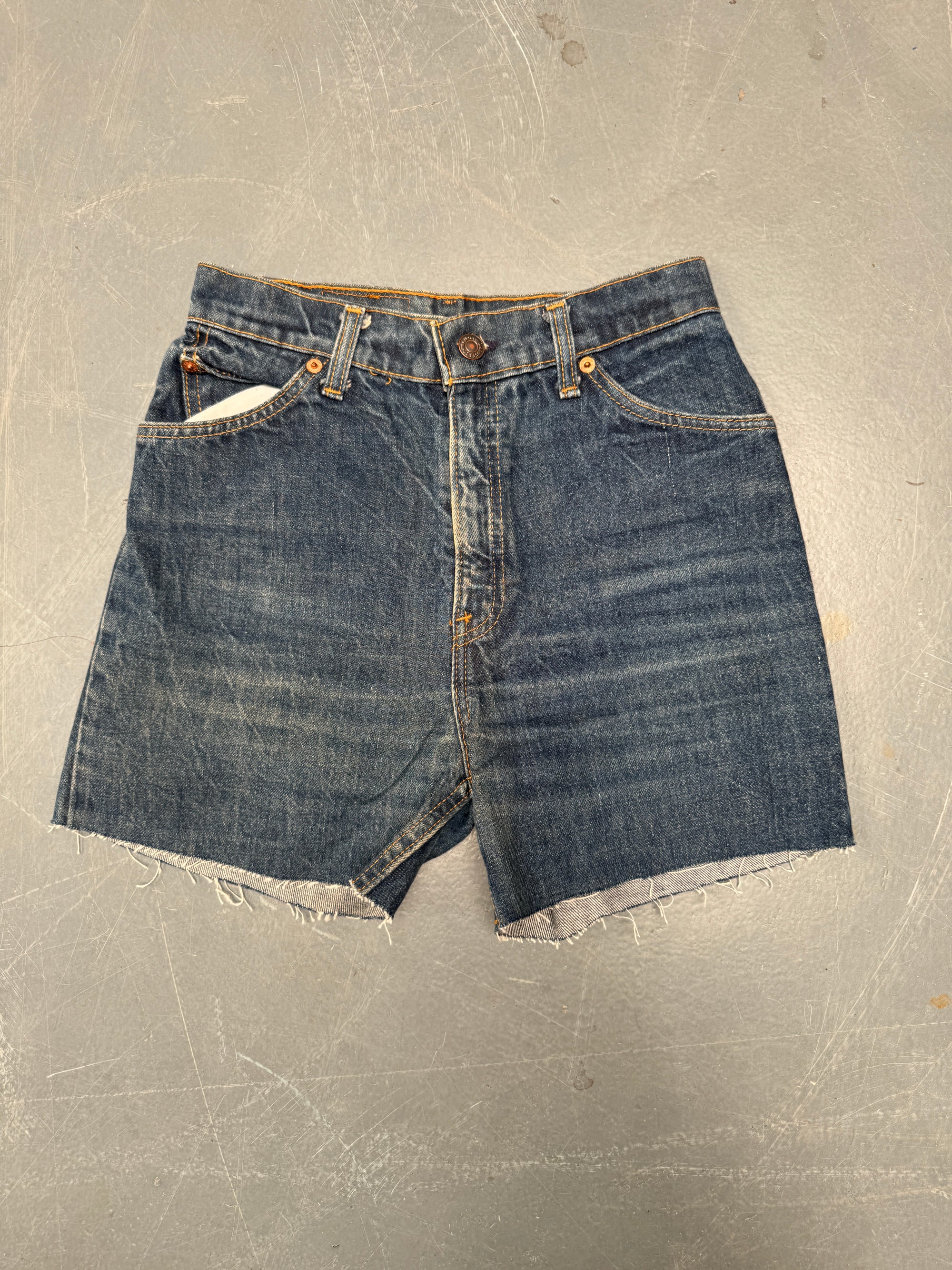 Vintage Ladies Levis Cut Off Denim Shorts - 90s Made - W 25 - SH342