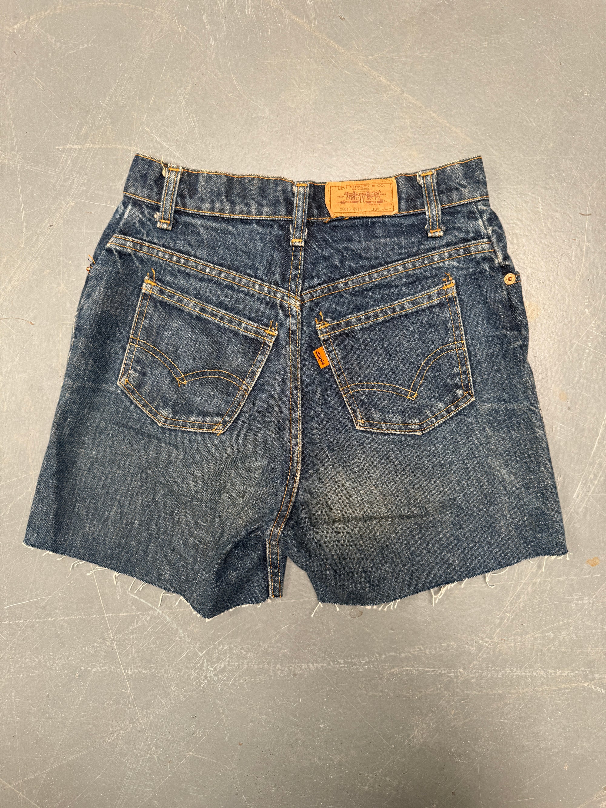 Vintage Ladies Levis Cut Off Denim Shorts - 90s Made - W 25 - SH342