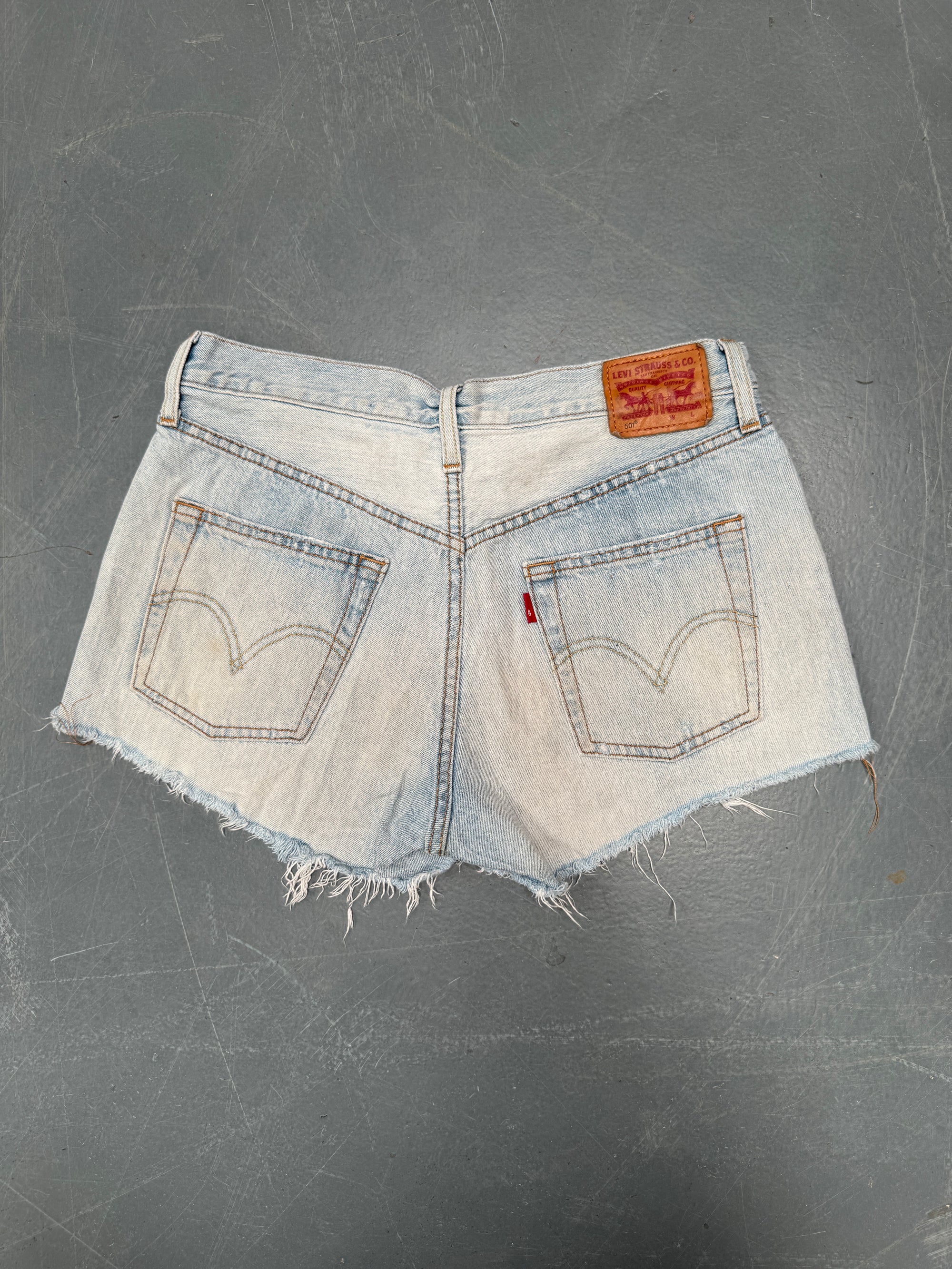Vintage Ladies Levis Cut Off Denim Shorts - 90s Made - W 29 - SH343