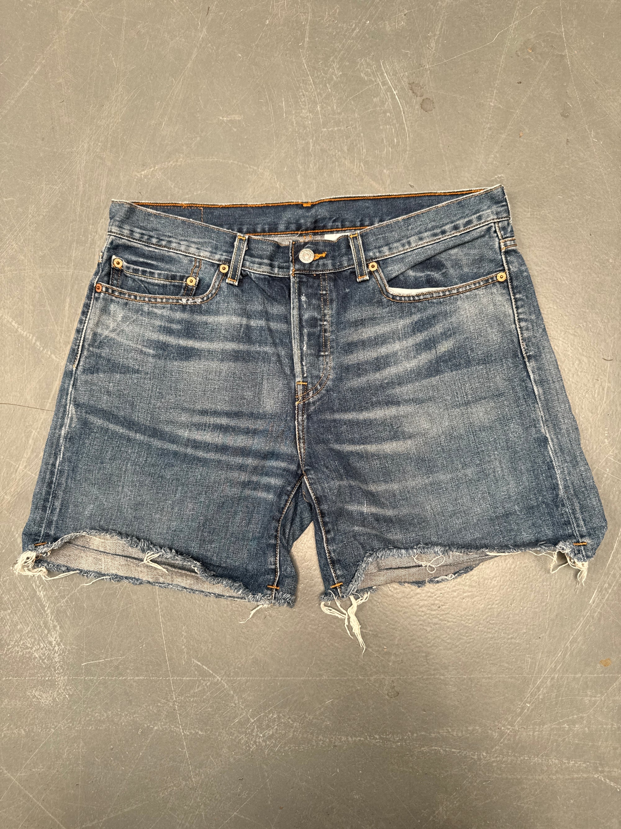 Vintage Ladies Levis Cut Off Denim Shorts - 90s Made - W 34 - SH357