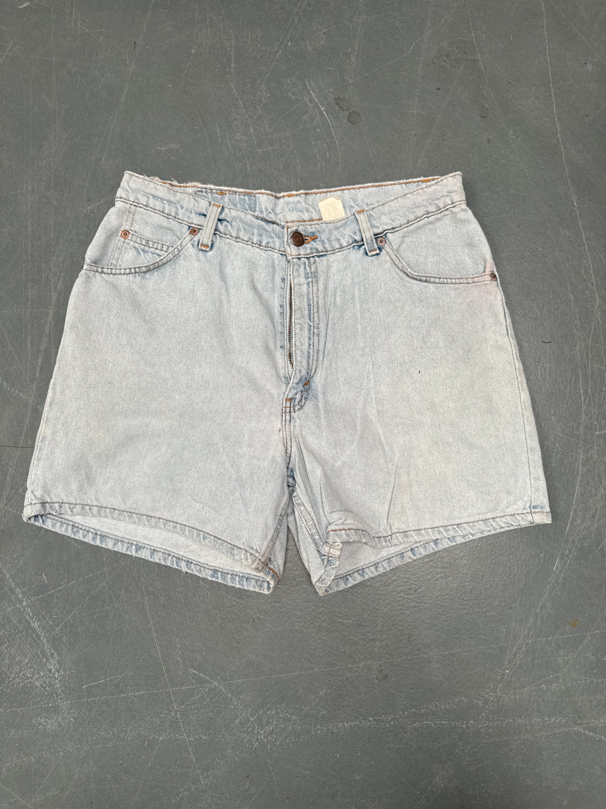 Vintage Ladies Levis Cut Off Denim Shorts - 90s Made - W 30 - SH359