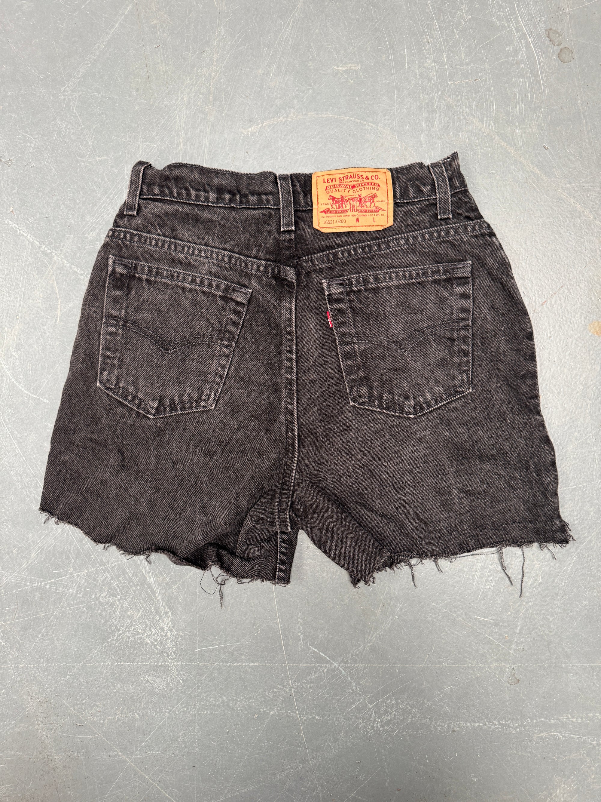Vintage Ladies Levis Cut Off Denim Shorts - 90s Made - W 26 - SH371