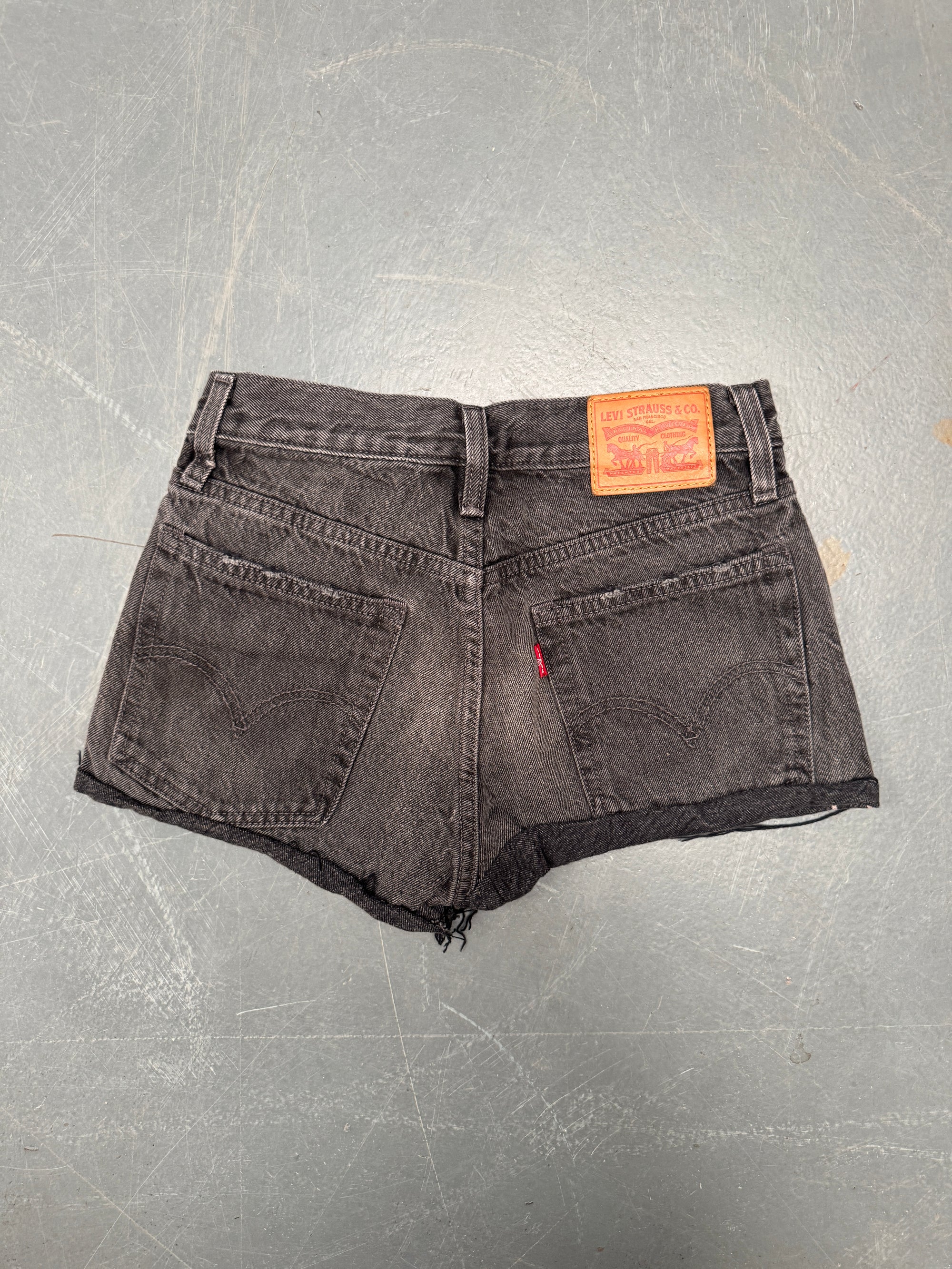 Vintage Ladies Levis Cut Off Denim Shorts - 90s Made - W 24 - SH378