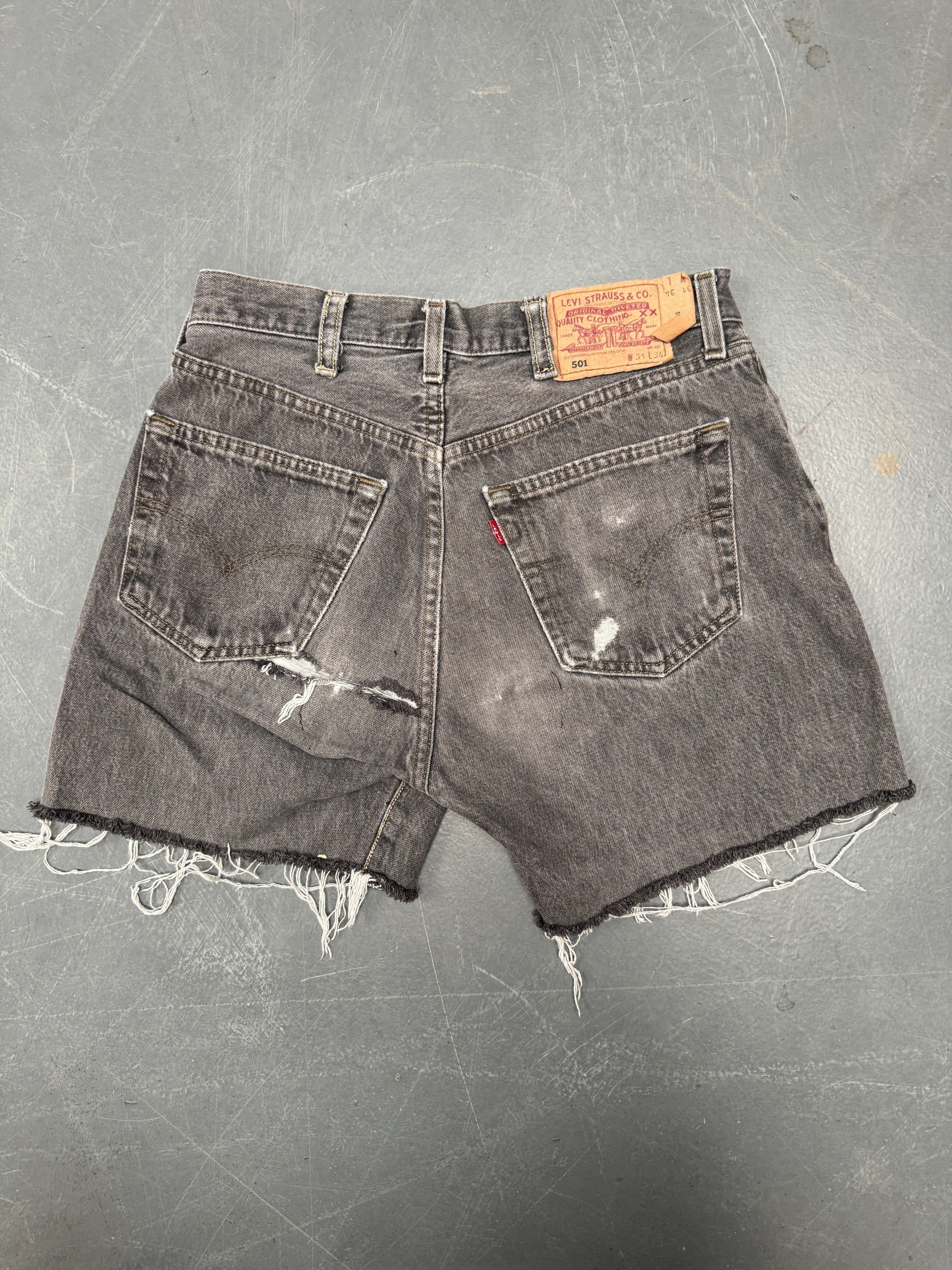 Vintage Ladies Levis Cut Off Denim Shorts - 90s Made - W 28 - SH382