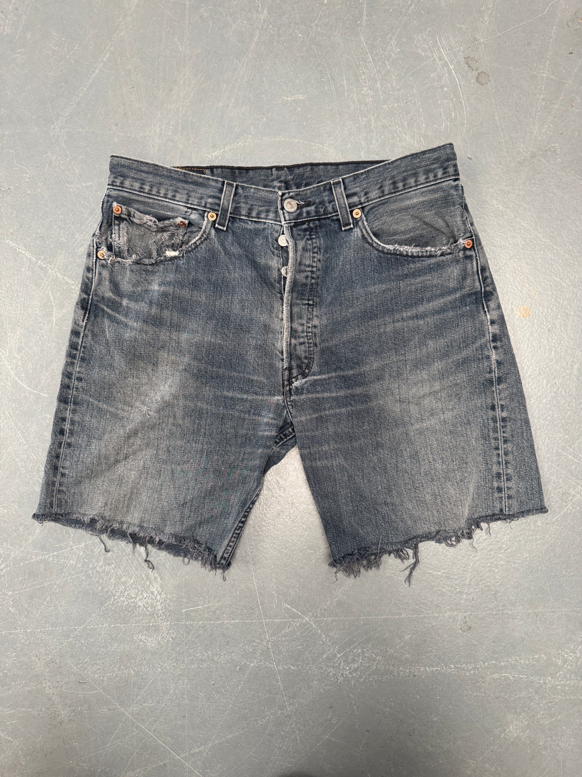Vintage Ladies Levis Cut Off Denim Shorts - 90s Made - W 32 - SH391