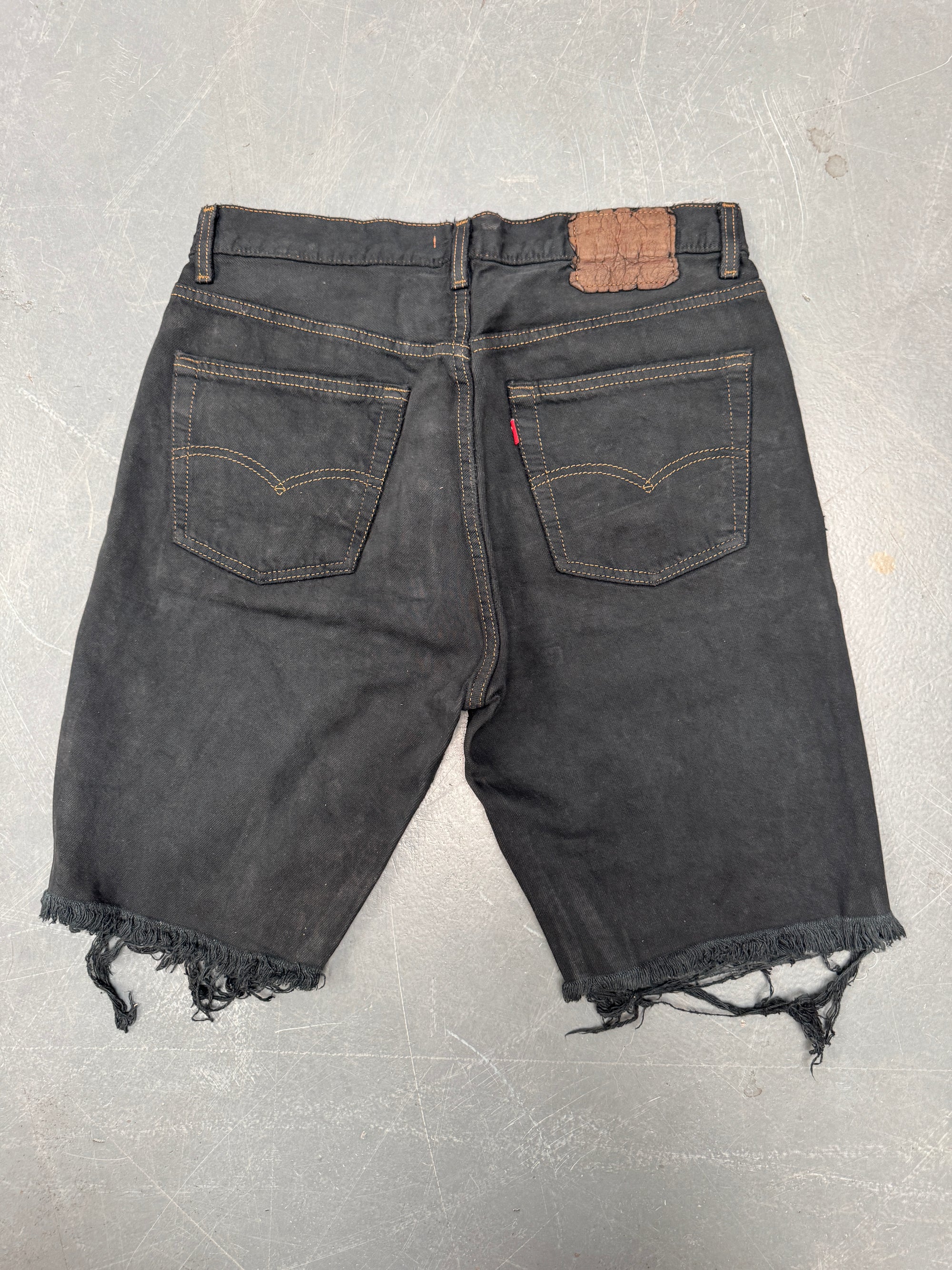 Vintage Ladies Levis Cut Off Denim Shorts - 90s Made - W 30 - SH394