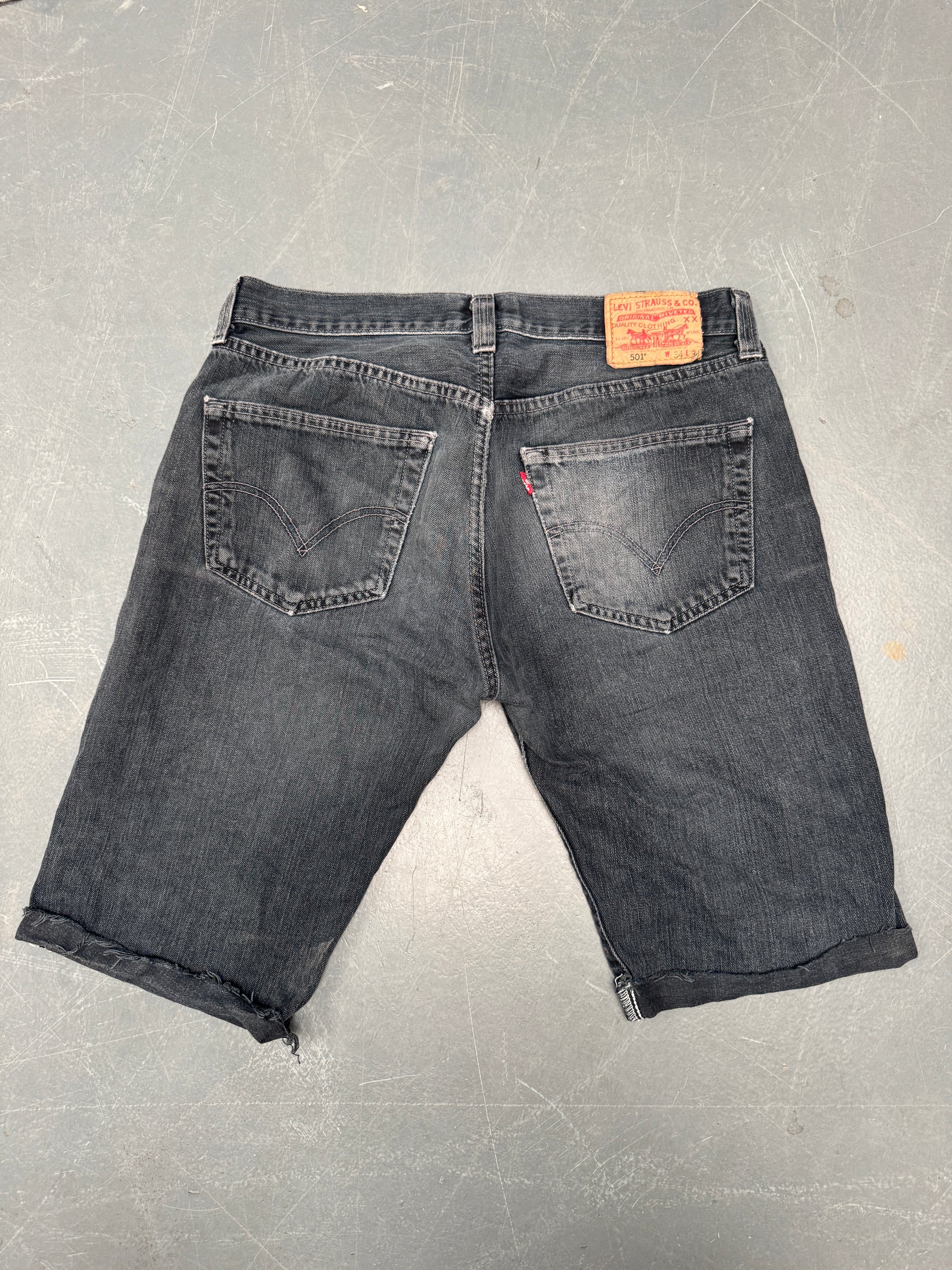Vintage Ladies Levis Cut Off Denim Shorts - 90s Made - W 32 - SH396