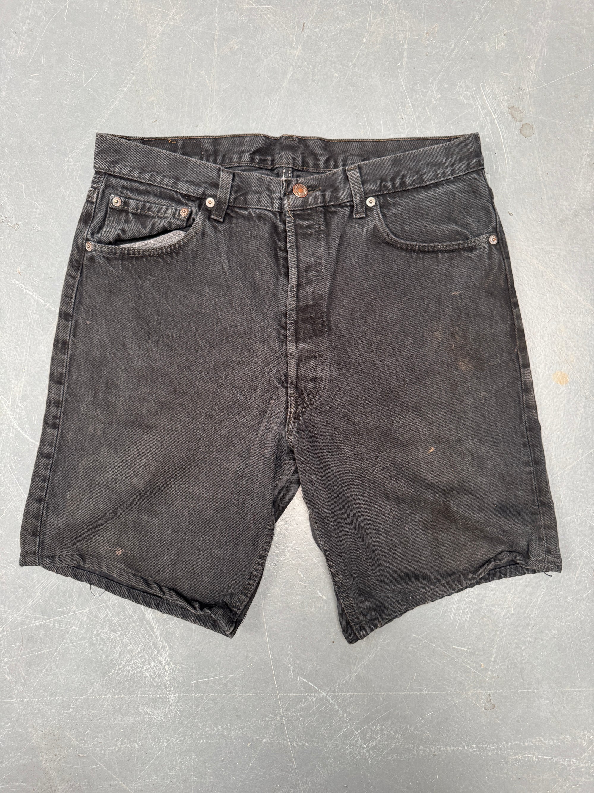 Vintage Ladies Levis Cut Off Denim Shorts - 90s Made - W 33 - SH400
