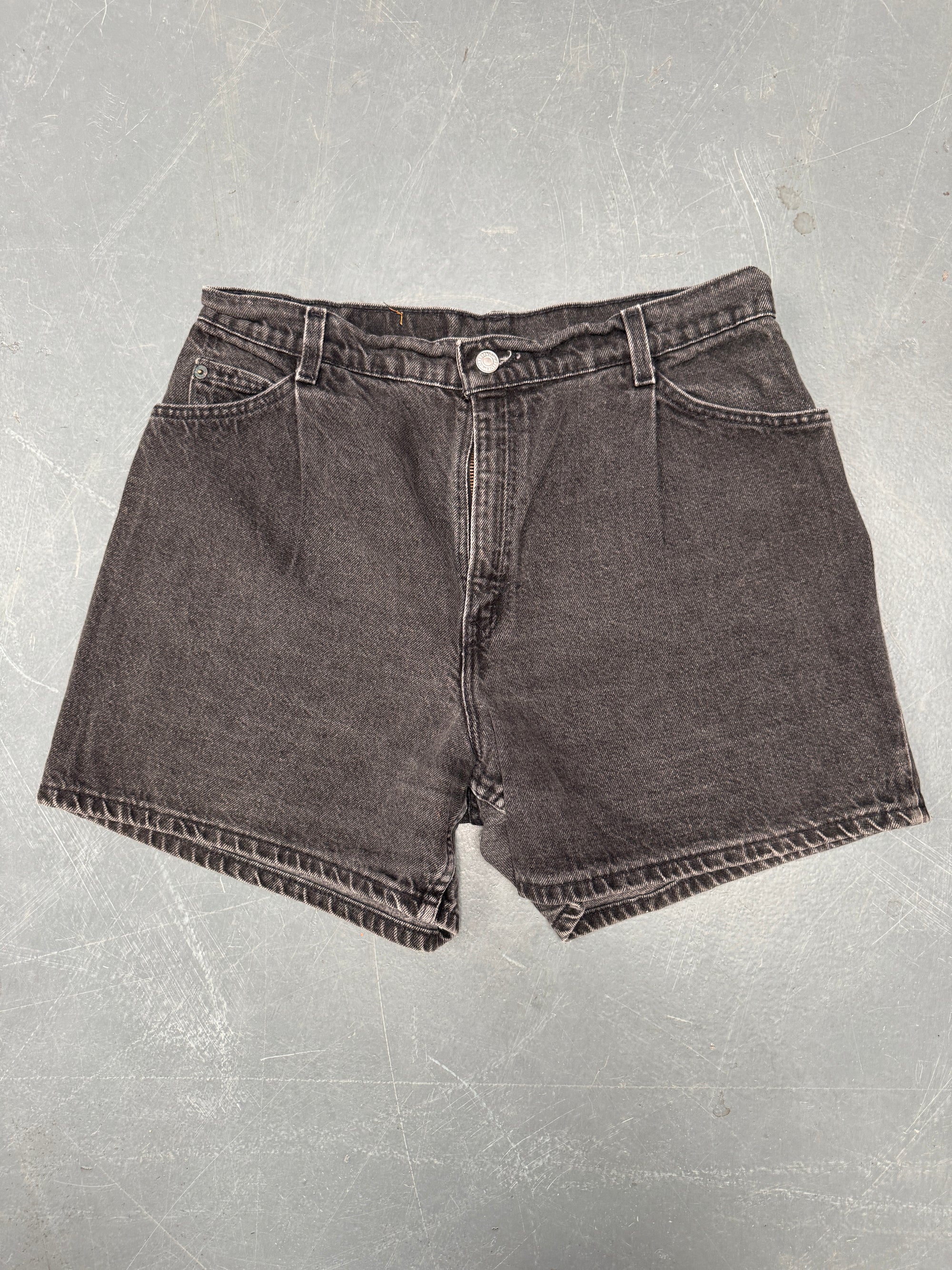 Vintage Ladies Levis Cut Off Denim Shorts - 90s Made - W 32 - SH402