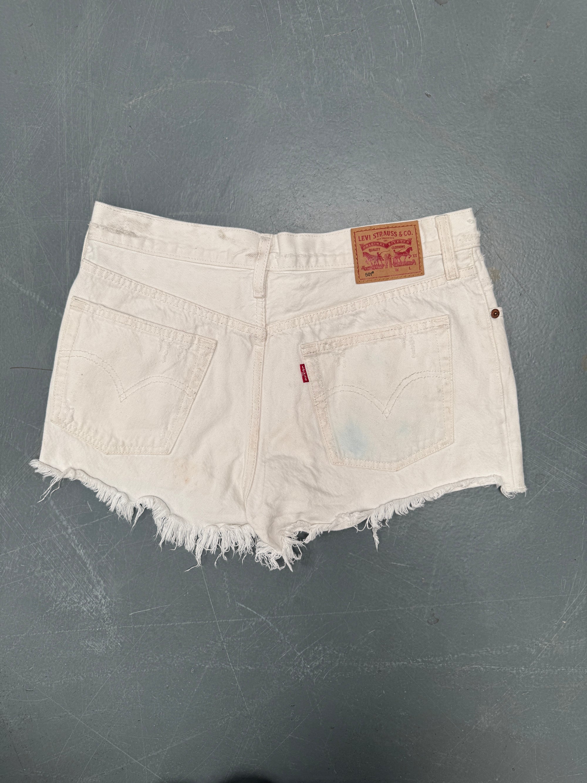 Vintage Ladies Levis Cut Off Denim Shorts - 90s Made - W 30 - SH408