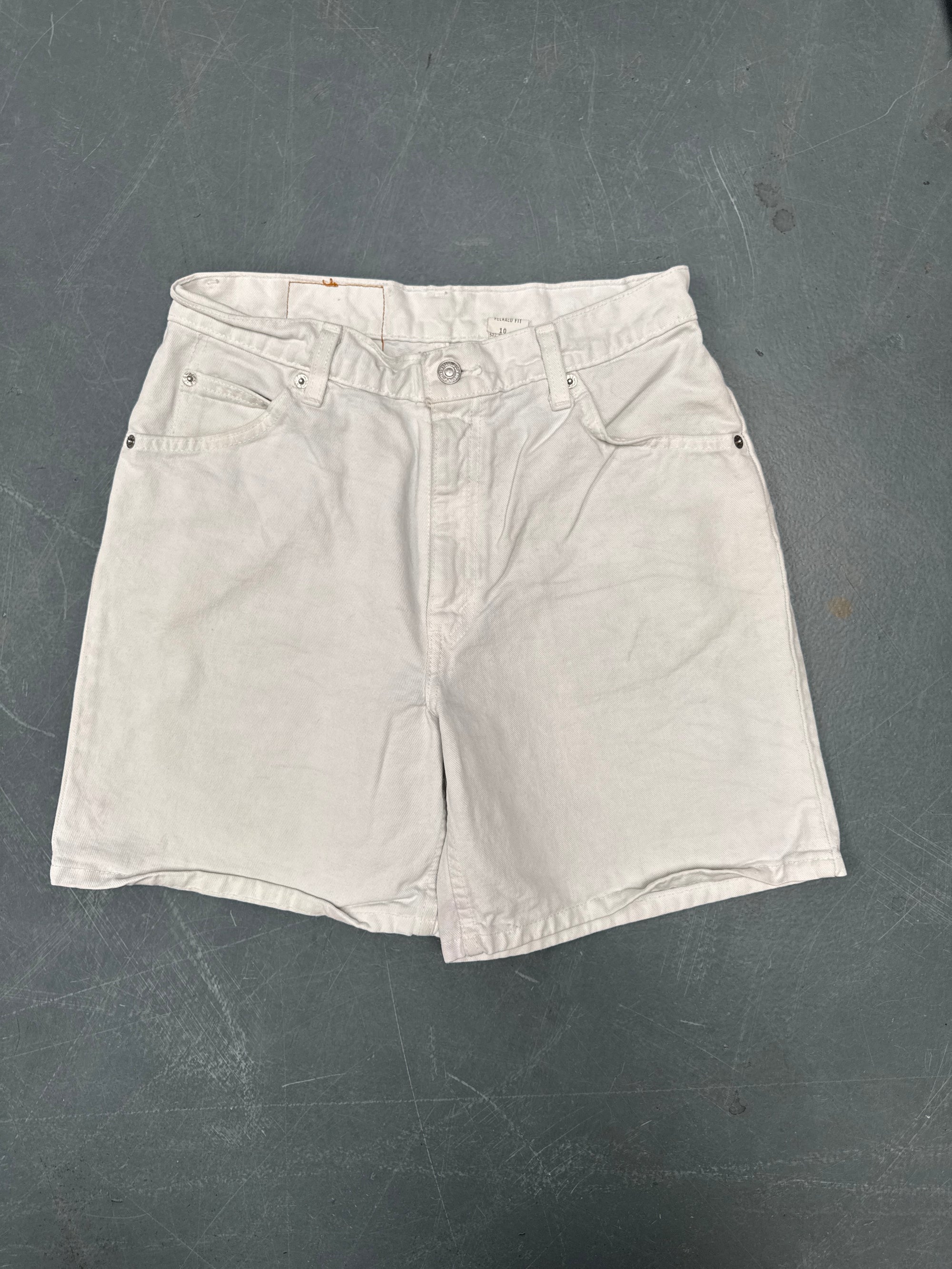 Vintage Ladies Levis Cut Off Denim Shorts - 90s Made - W 28 - SH418