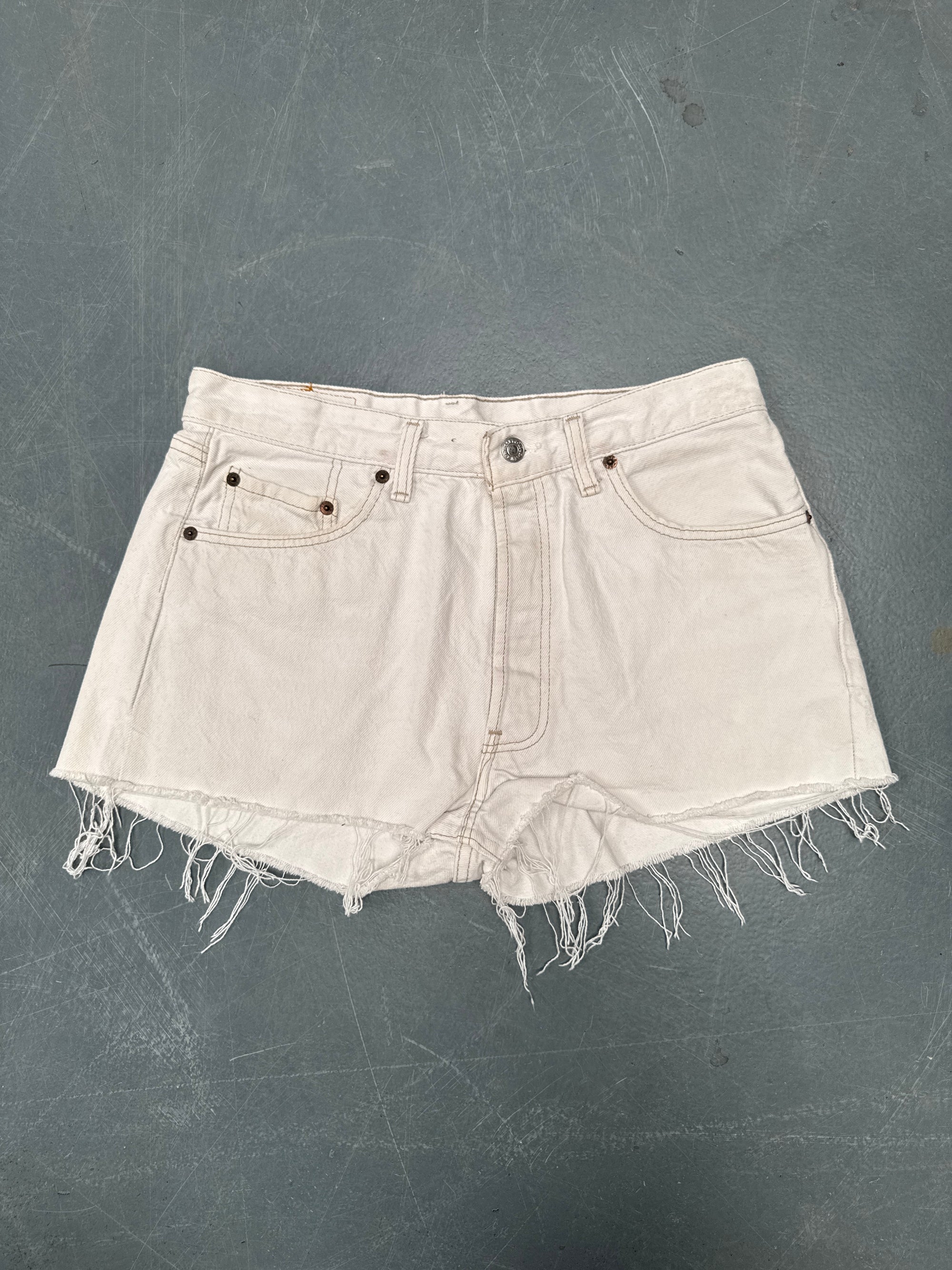 Vintage Ladies Levis Cut Off Denim Shorts - 90s Made - W 30 - SH426