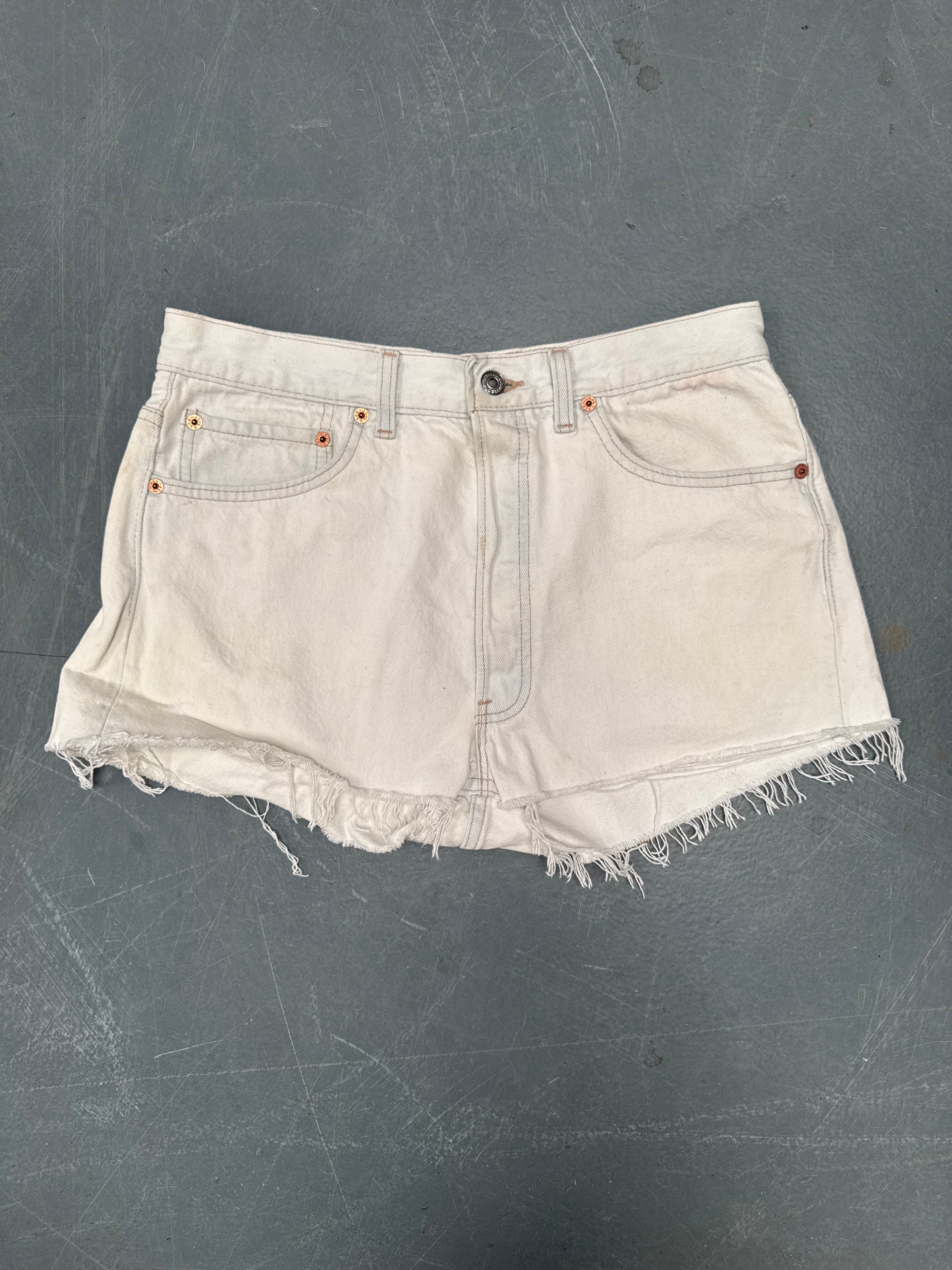 Vintage Ladies Levis Cut Off Denim Shorts - 90s Made - W 30 - SH427
