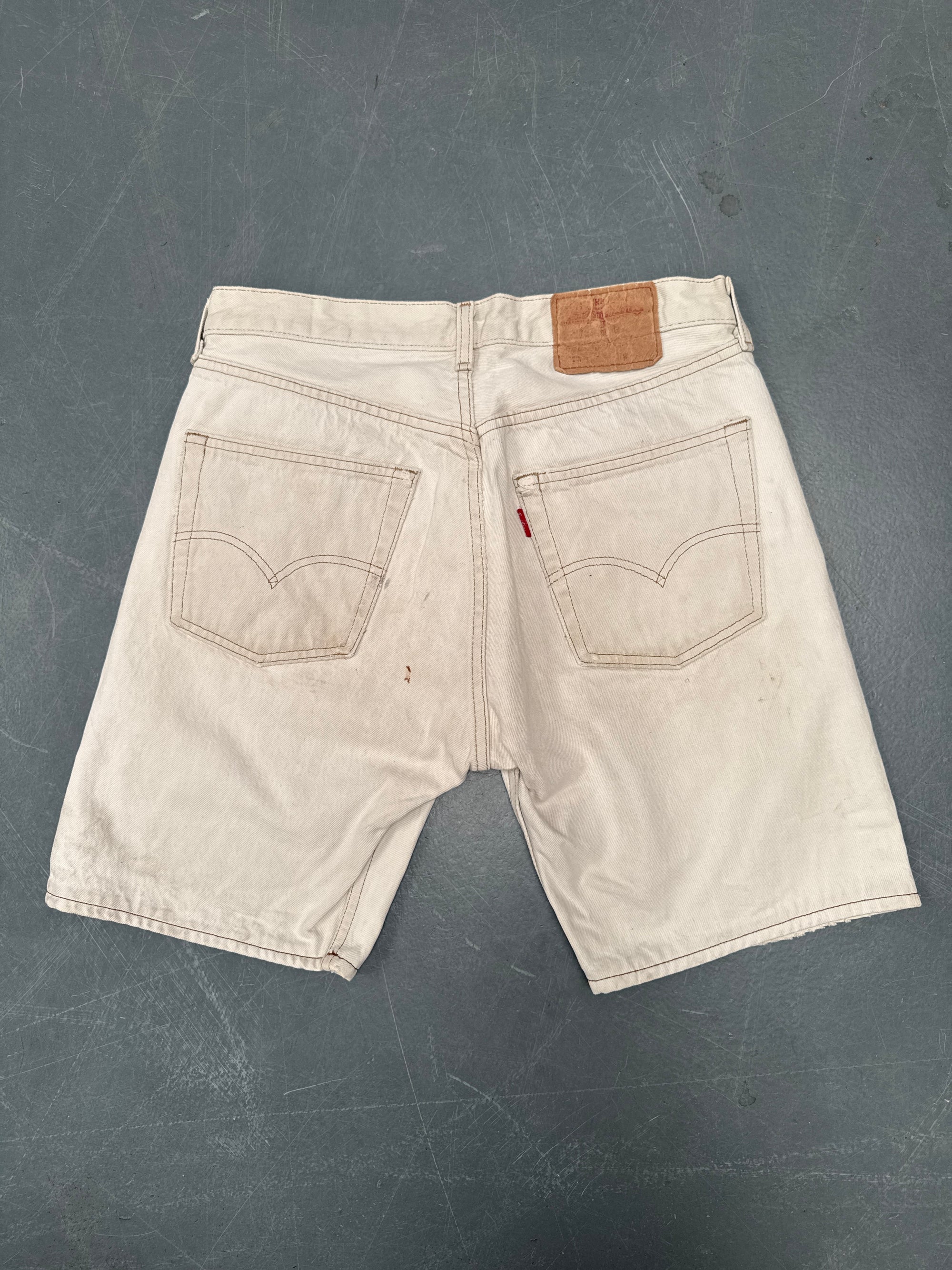 Vintage Ladies Levis Cut Off Denim Shorts - 90s Made - W 30 - SH432