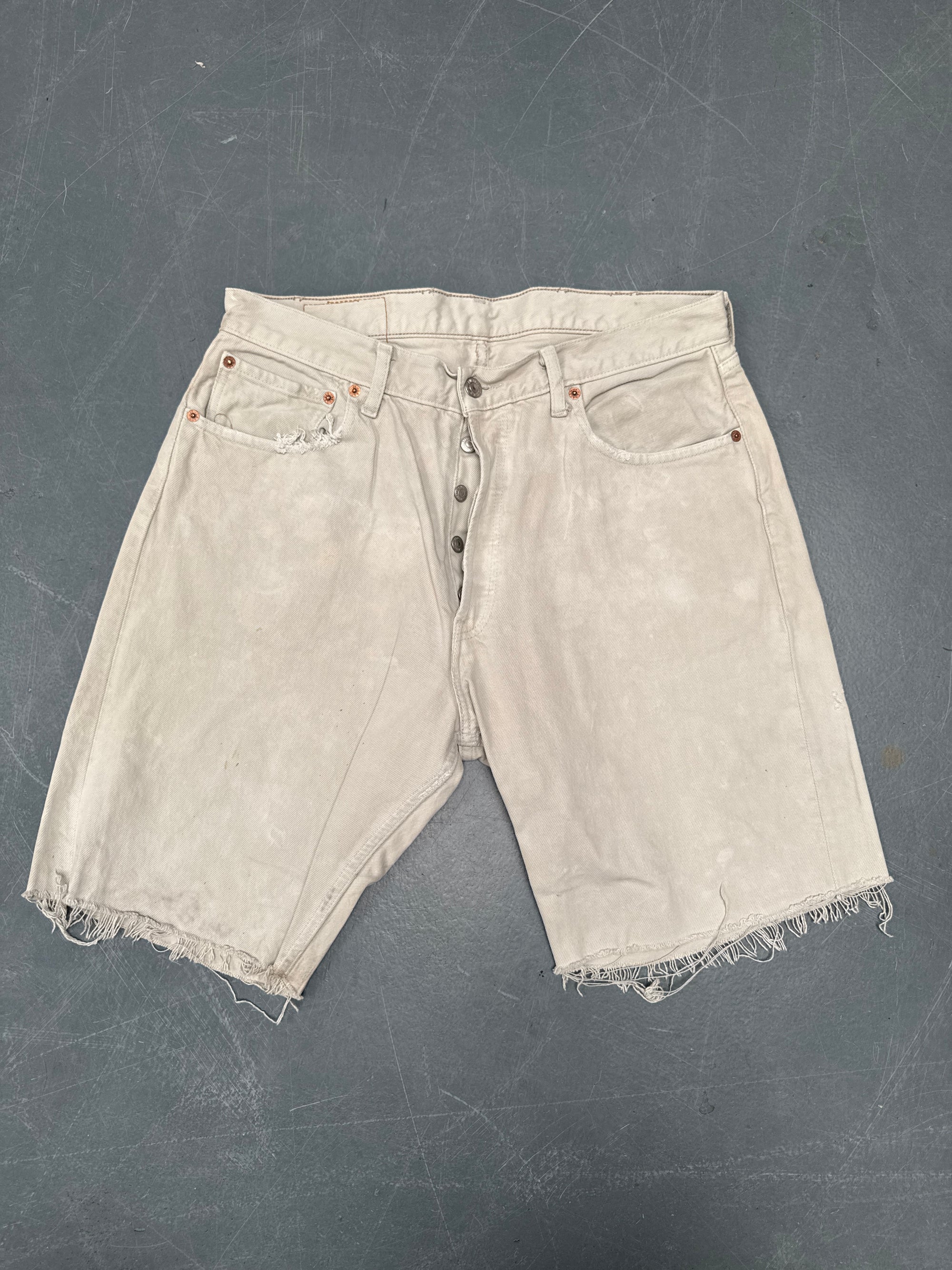 Vintage Ladies Levis Cut Off Denim Shorts - 90s Made - W 32 - SH433