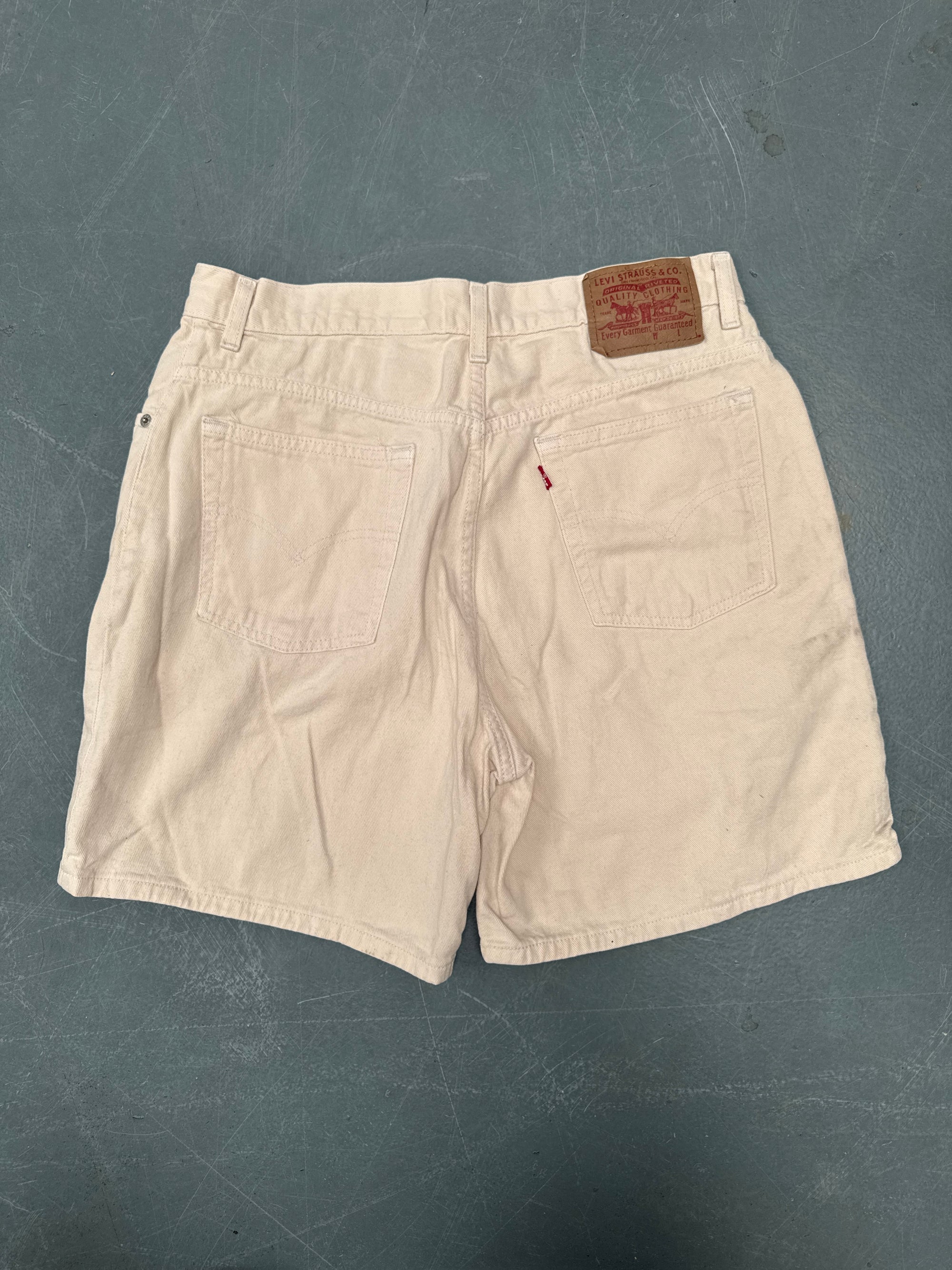 Vintage Ladies Levis Cut Off Denim Shorts - 90s Made - W 32 - SH436