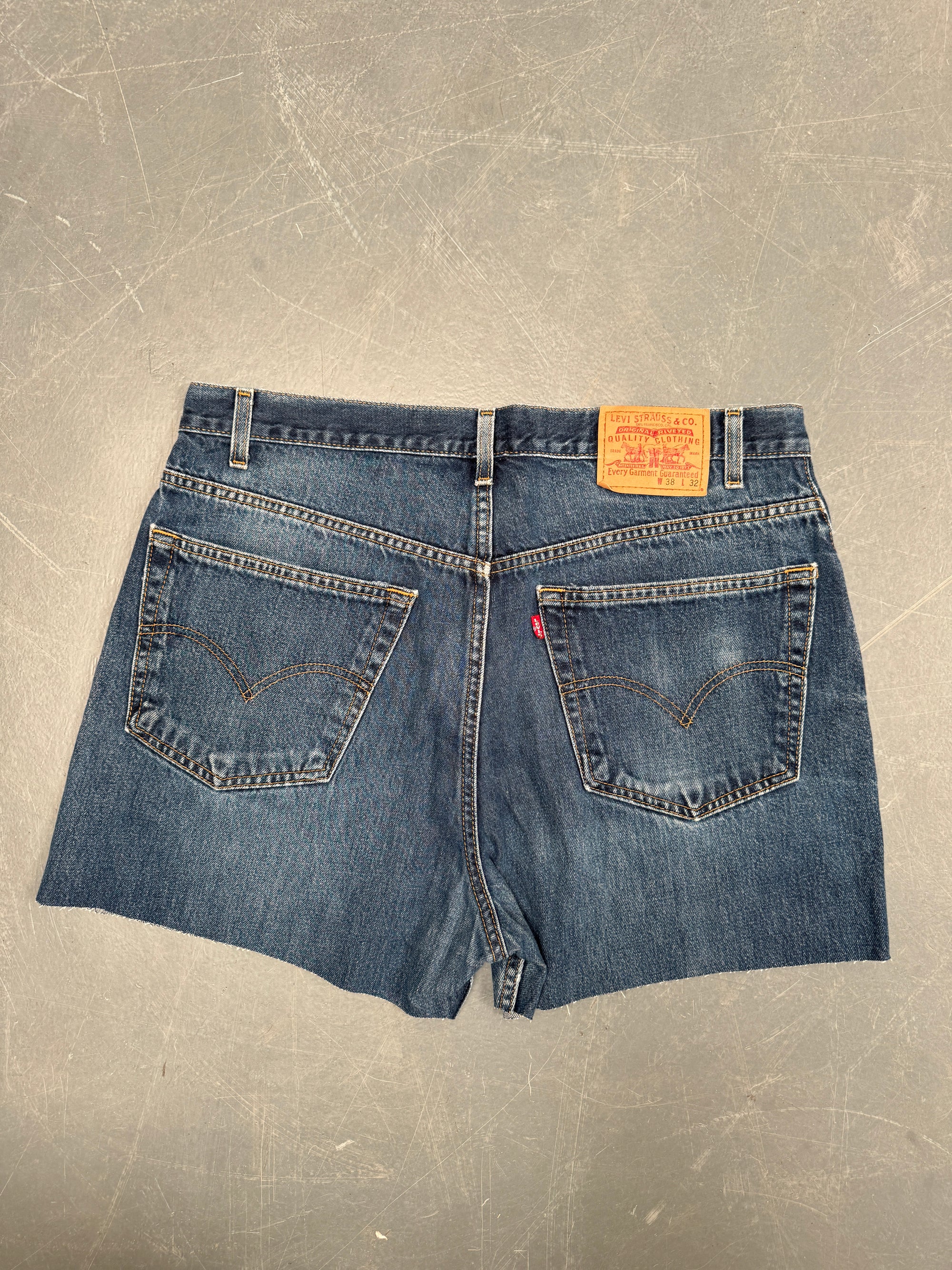 Vintage Ladies Levis Cut Off Denim Shorts - 90s Made - W 36 - SH462