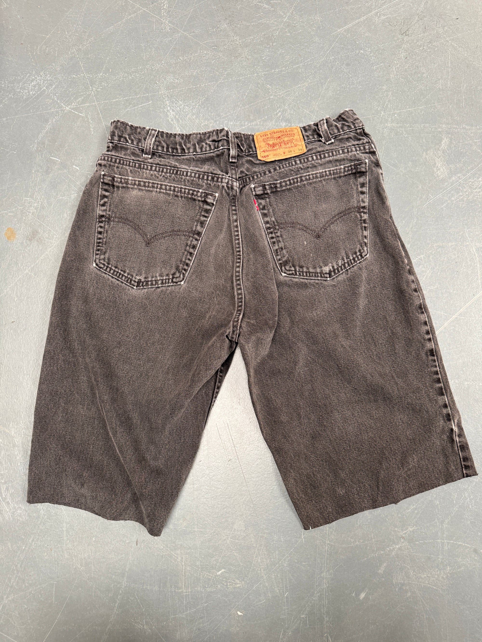Vintage Ladies Levis Cut Off Denim Shorts - 90s Made - W 34 - SH463