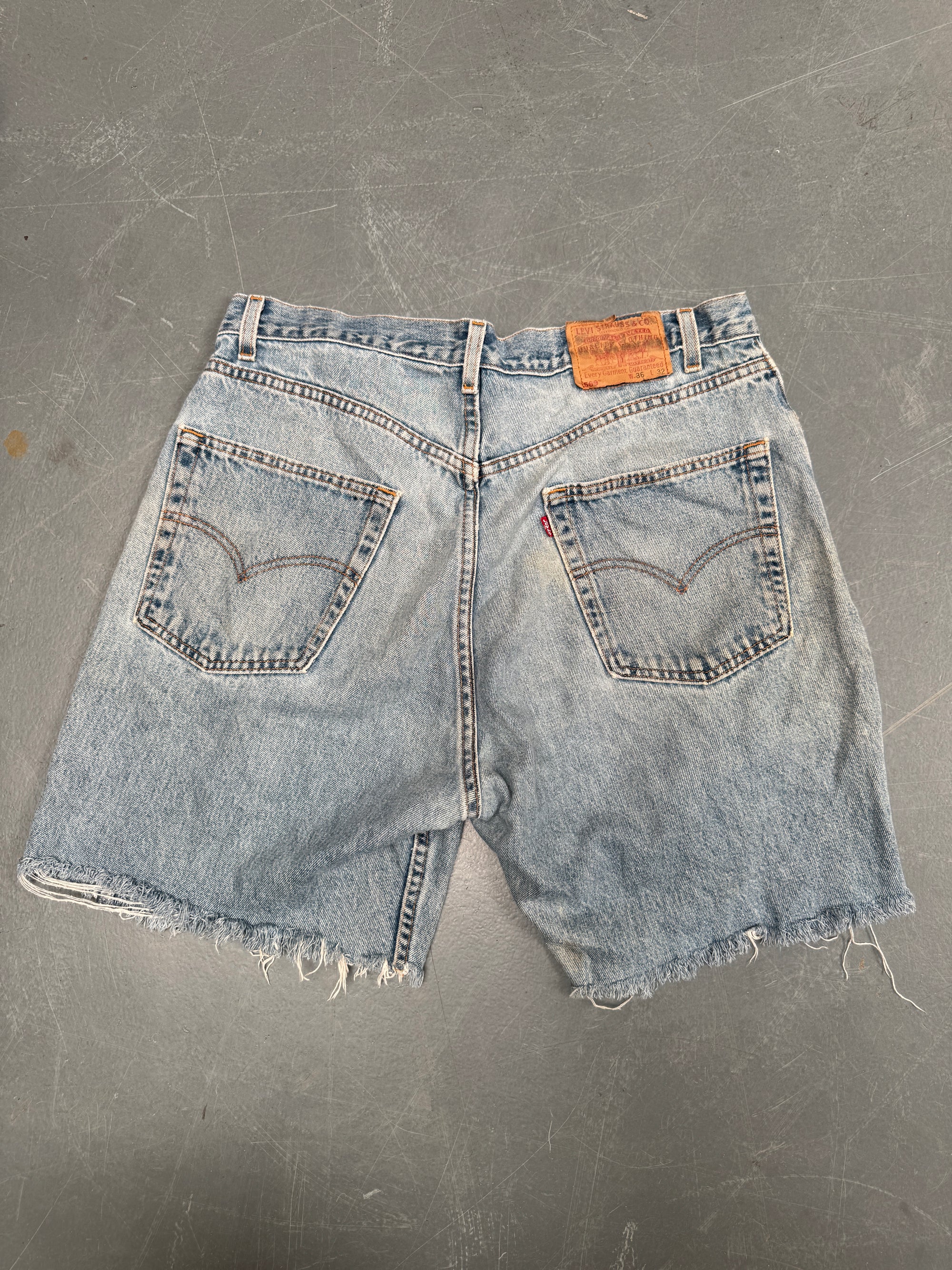 Vintage Ladies Levis Cut Off Denim Shorts - 90s Made - W 36 - SH479