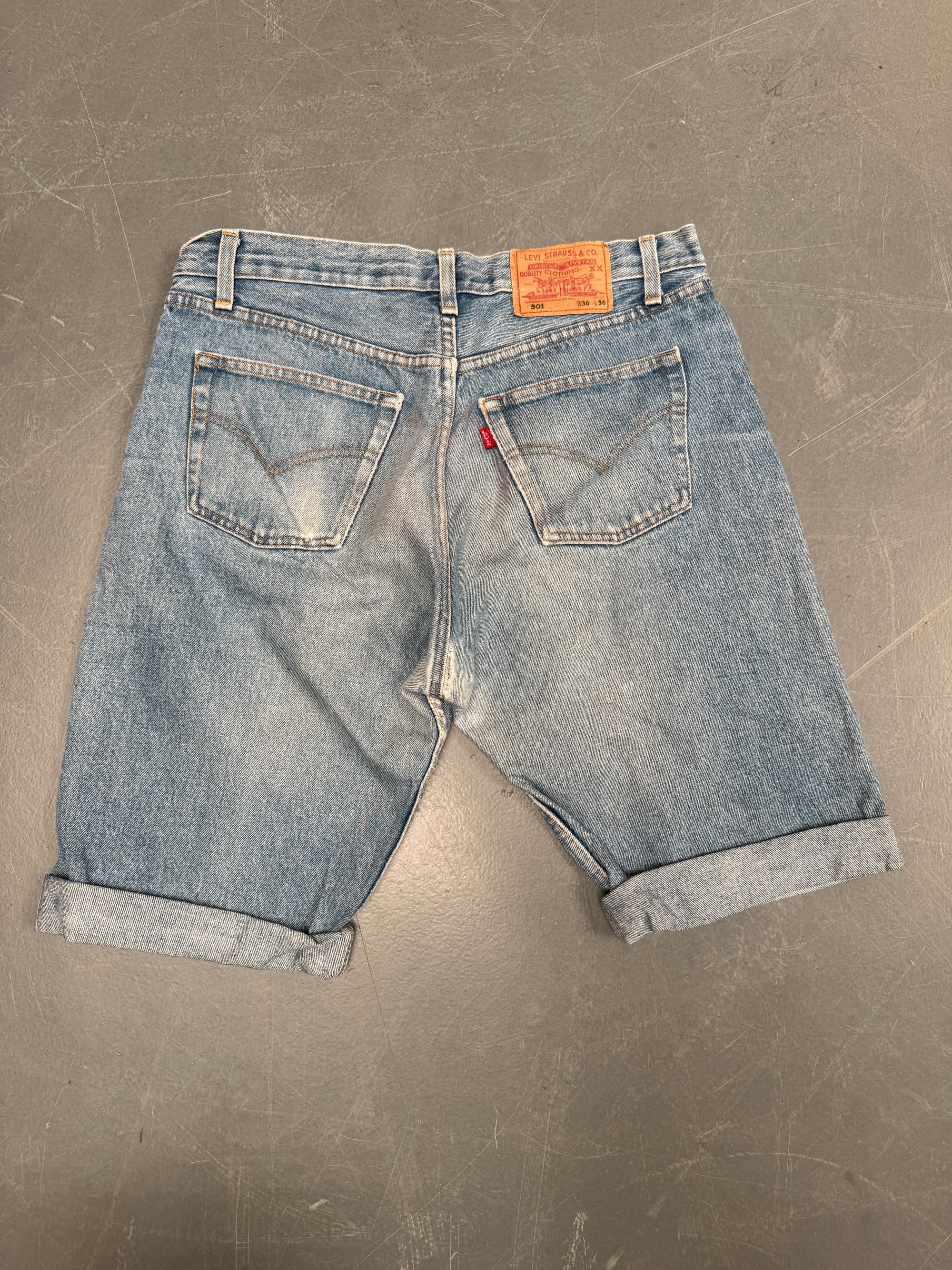 Vintage Ladies Levis Cut Off Denim Shorts - 90s Made - W 34 - SH482