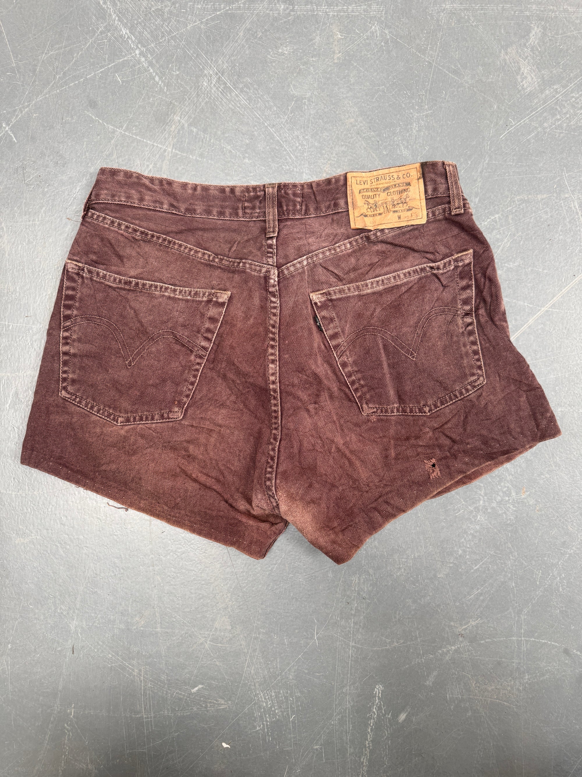 Vintage Ladies Levis Cut Off Denim Shorts - 90s Made - W 31 - SH488