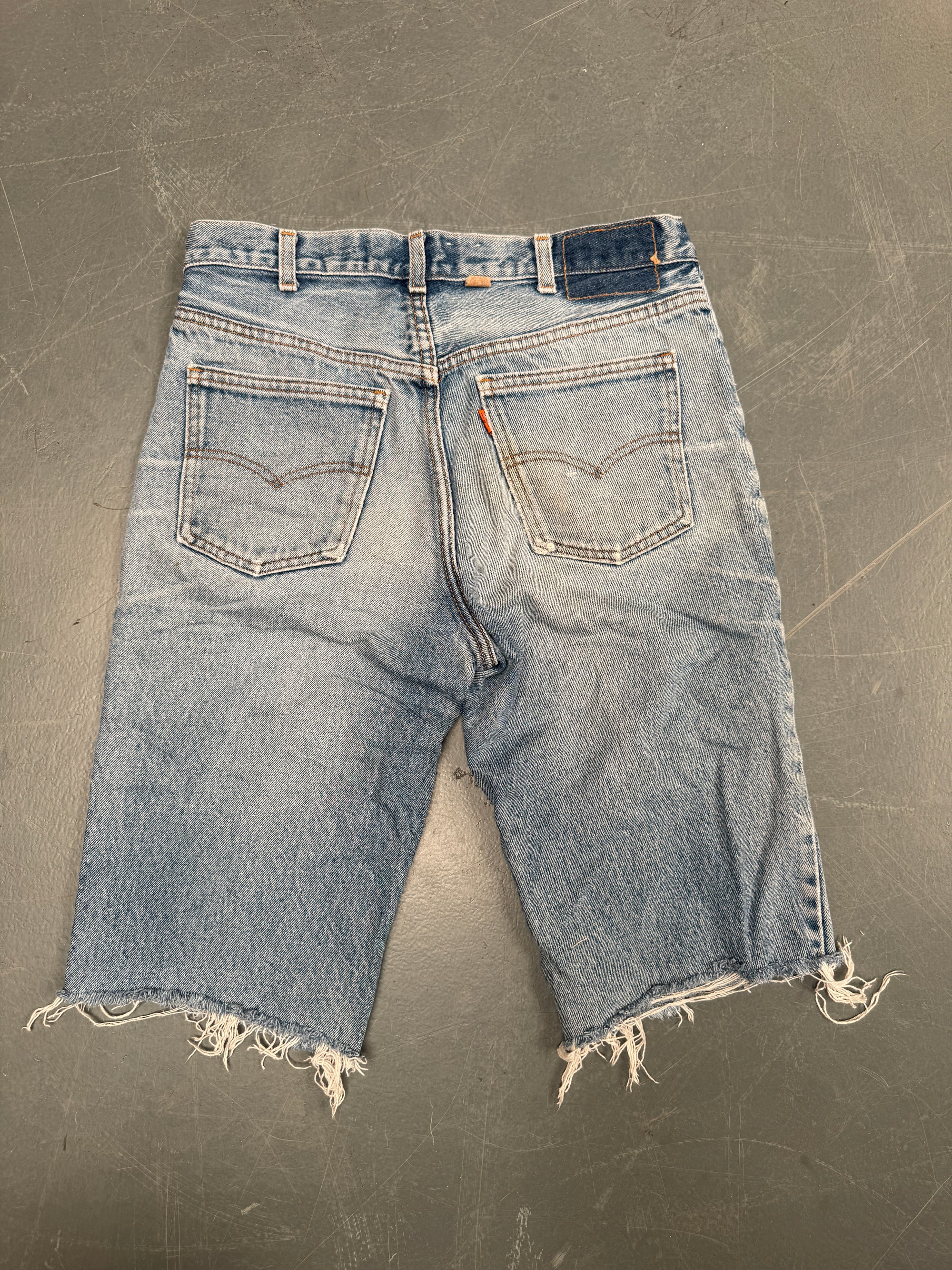 Vintage Ladies Levis Cut Off Denim Shorts - 90s Made - W 30 - SH489