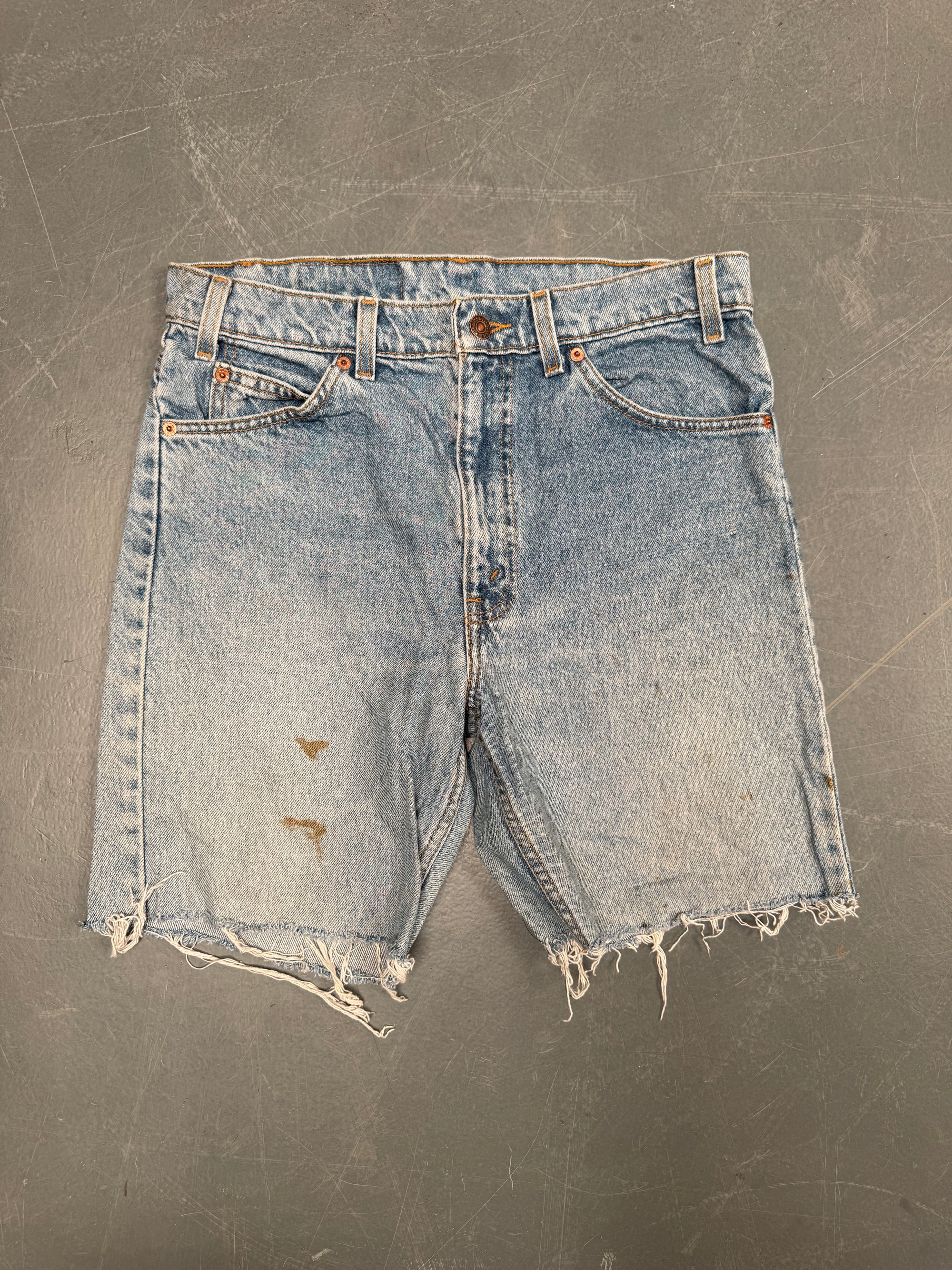 Vintage Ladies Levis Cut Off Denim Shorts - 90s Made - W 32 - SH490