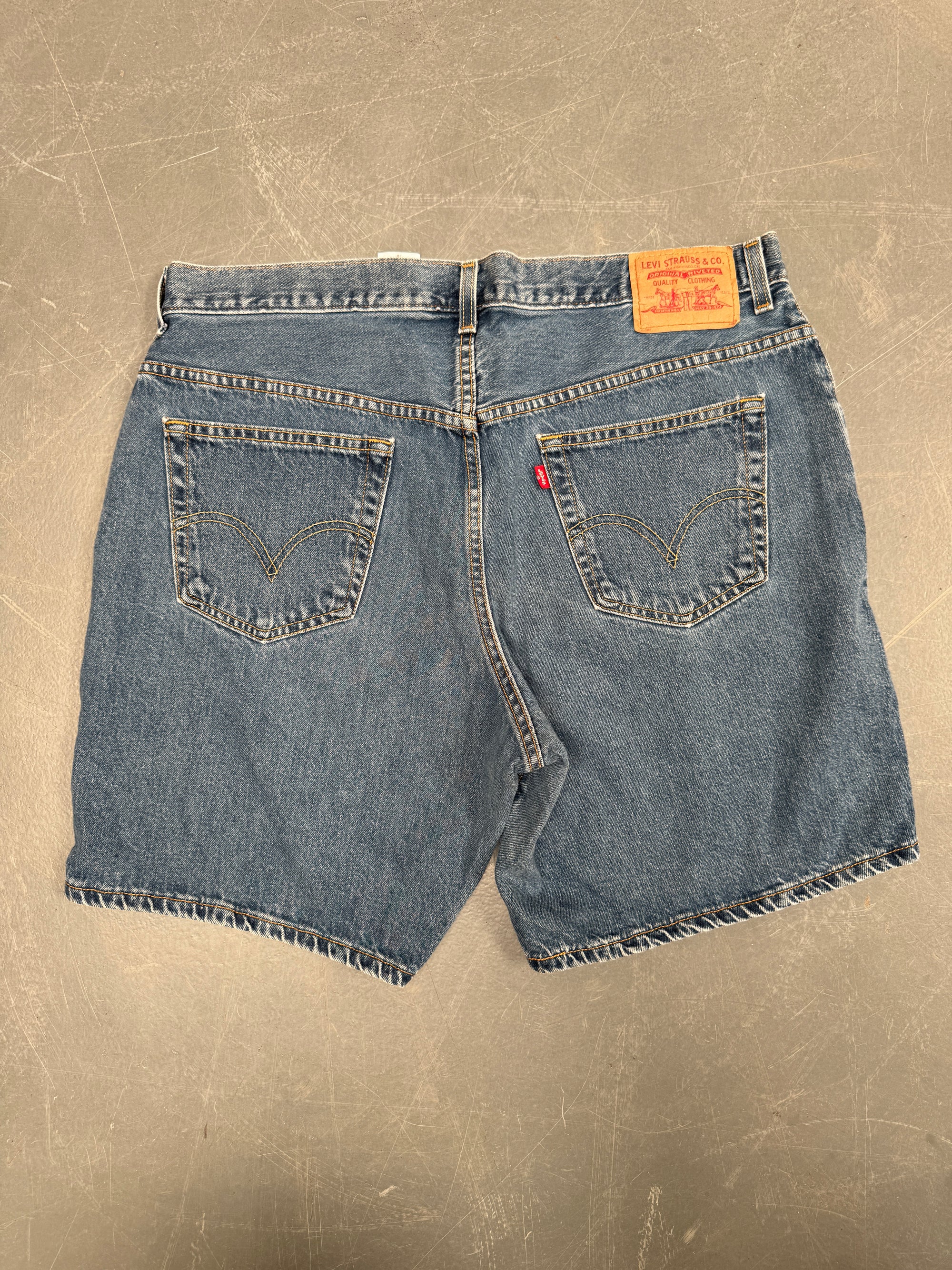 Vintage Ladies Levis Cut Off Denim Shorts - 90s Made - W 37 - SH502