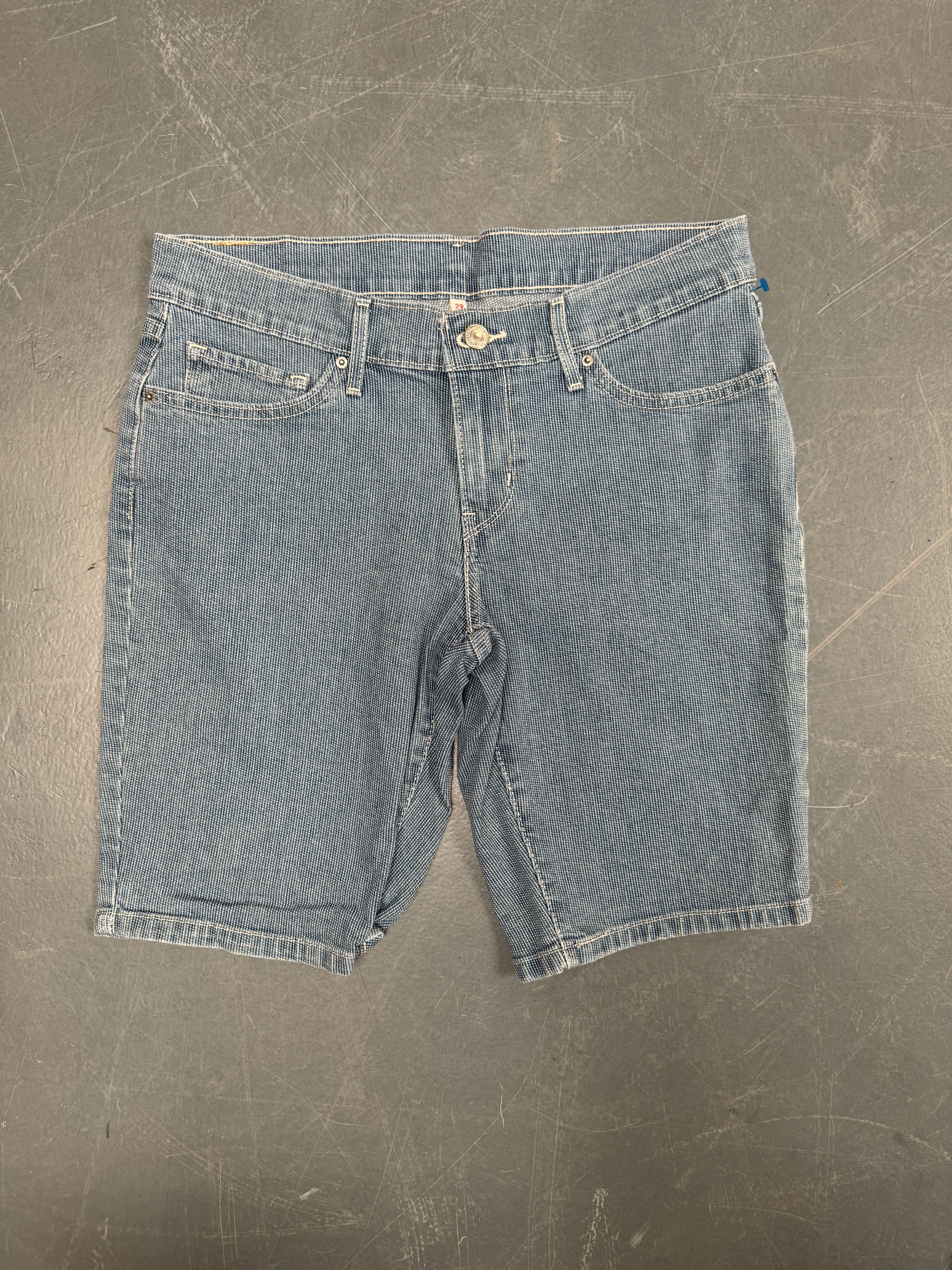 Vintage Ladies Levis Cut Off Denim Shorts - 90s Made - W 30 - SH508