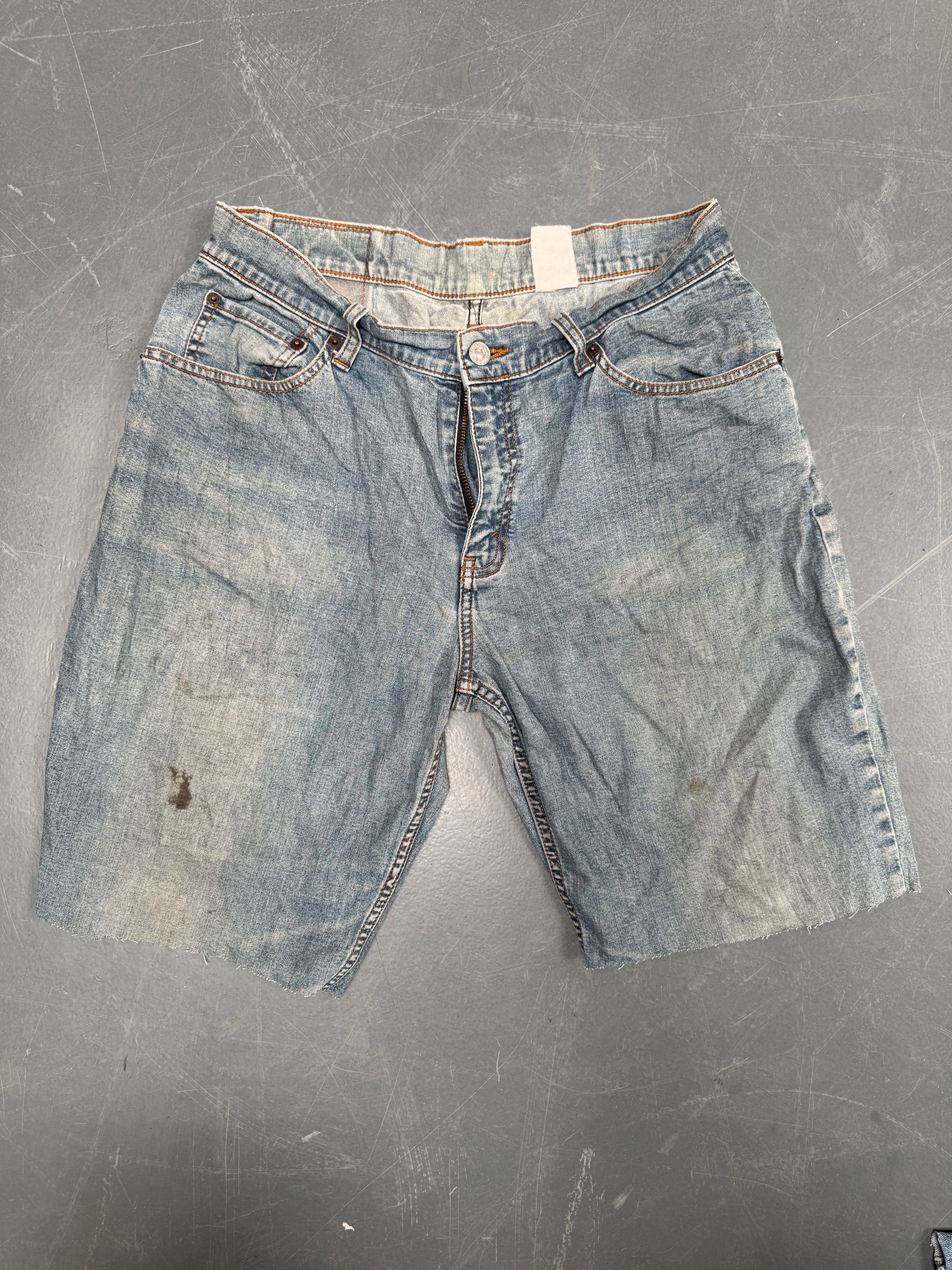 Vintage Ladies Levis Cut Off Denim Shorts - 90s Made - W 30 - SH510