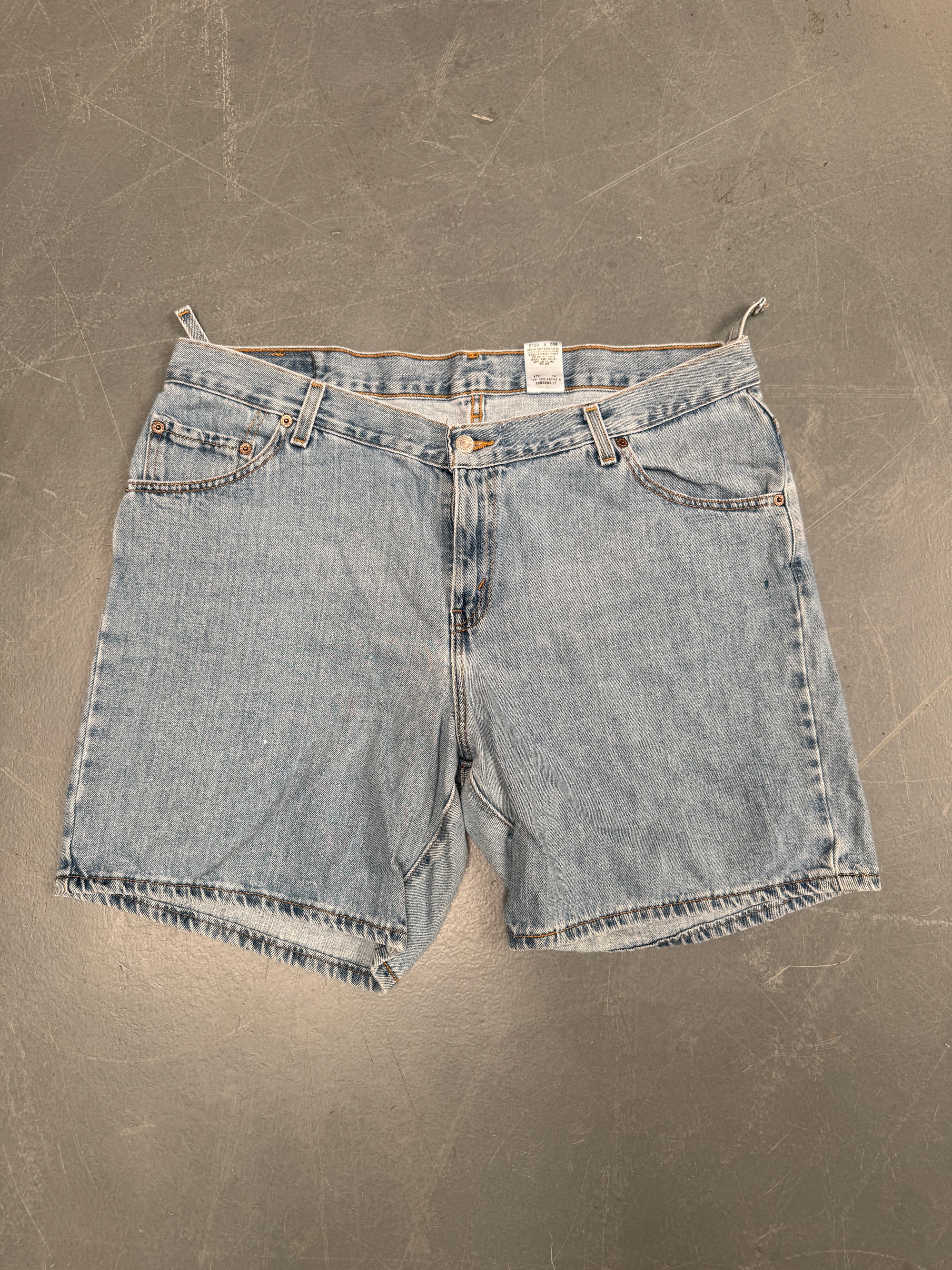 Vintage Ladies Levis Cut Off Denim Shorts - 90s Made - W 36 - SH511