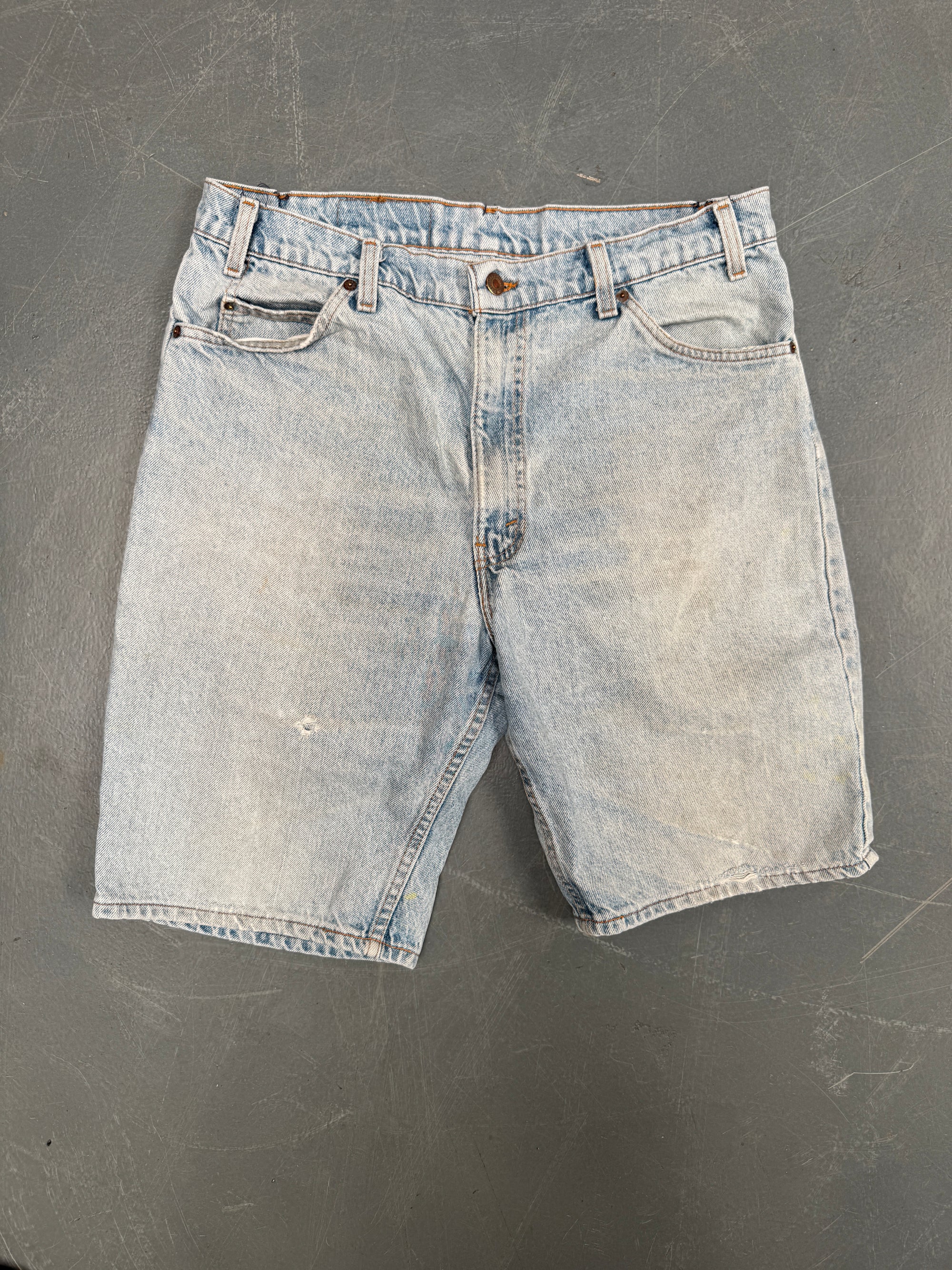 Vintage Ladies Levis Cut Off Denim Shorts - 90s Made - W 32 - SH514
