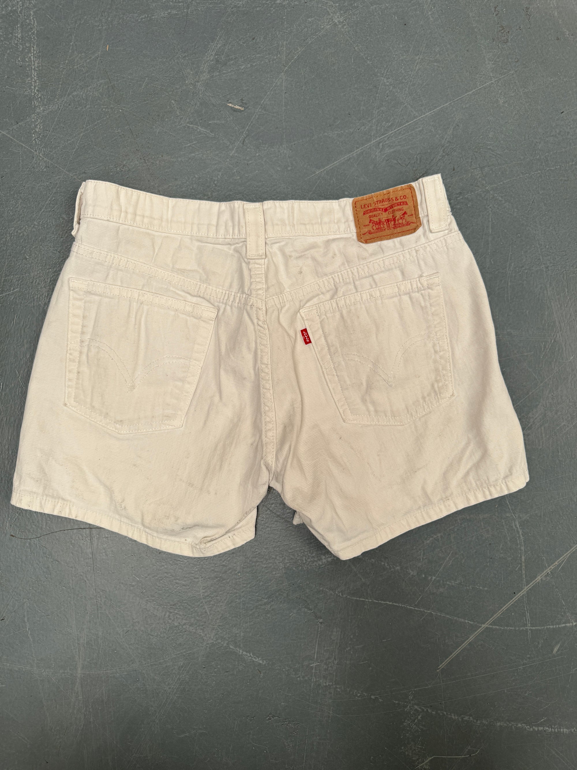 Vintage Ladies Levis Cut Off Denim Shorts - 90s Made - W 32 - SH515