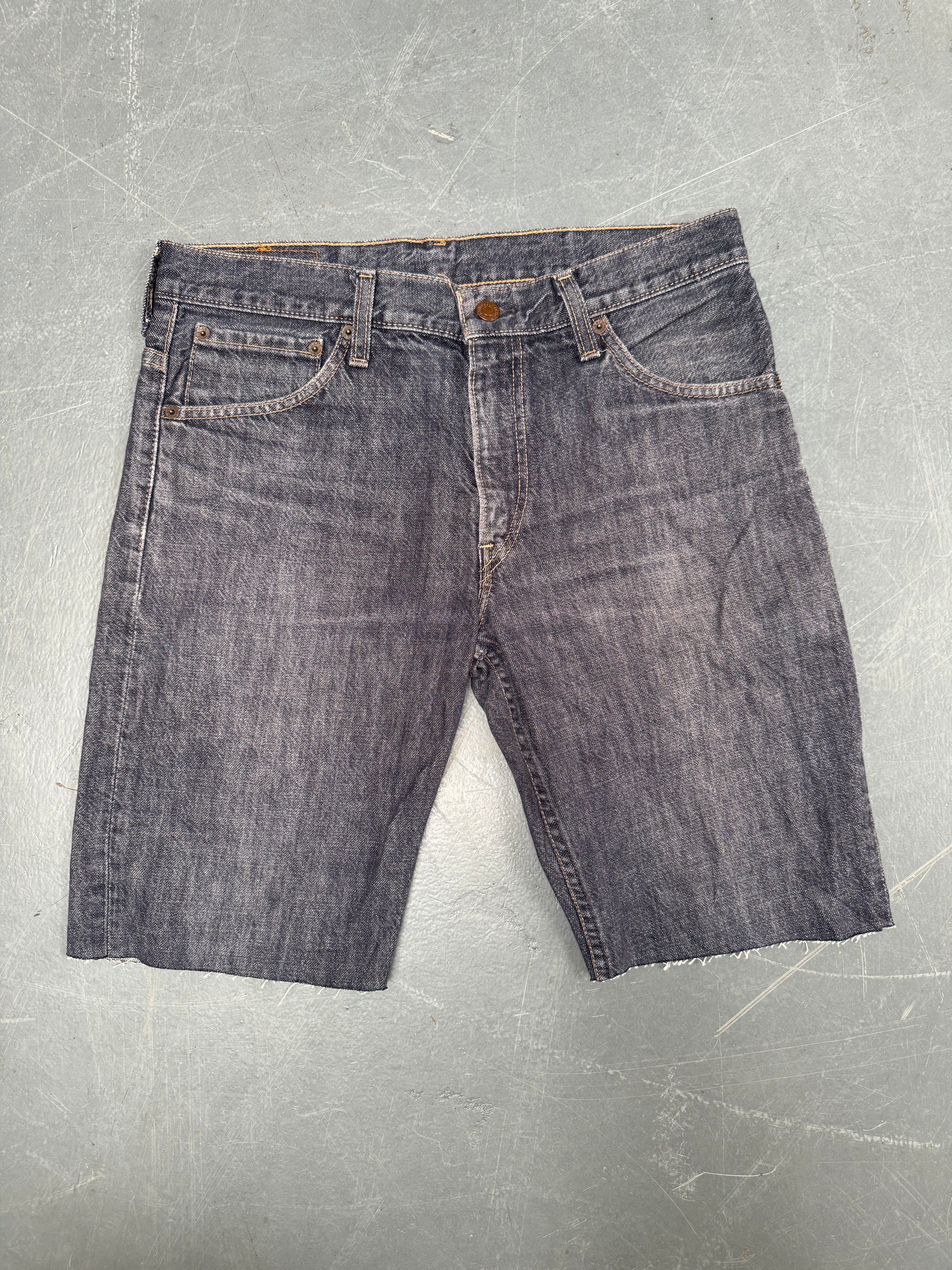 Vintage Ladies Levis Cut Off Denim Shorts - 90s Made - W 32 - SH519