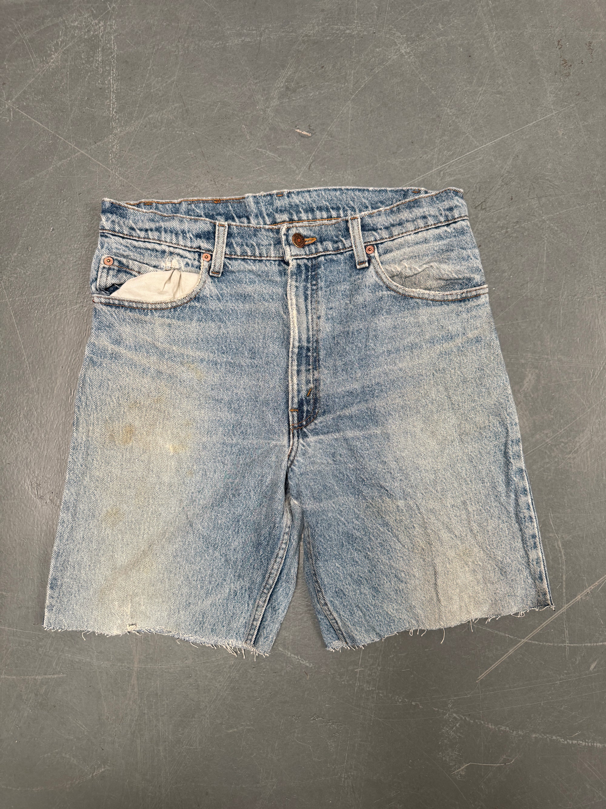 Vintage Ladies Levis Cut Off Denim Shorts - 90s Made - W 32 - SH524
