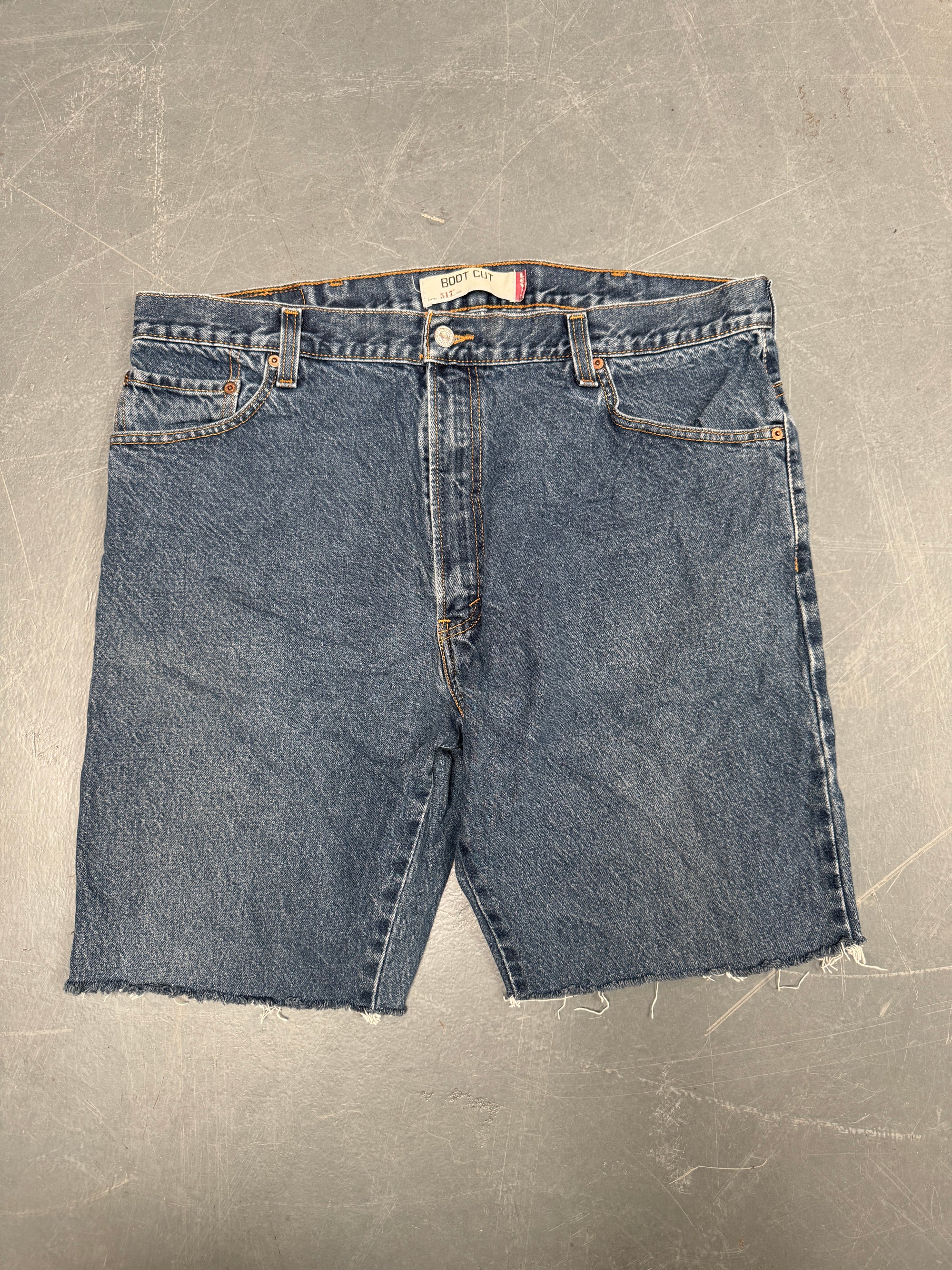 Vintage Ladies Levis Cut Off Denim Shorts - 90s Made - W 38 - SH528