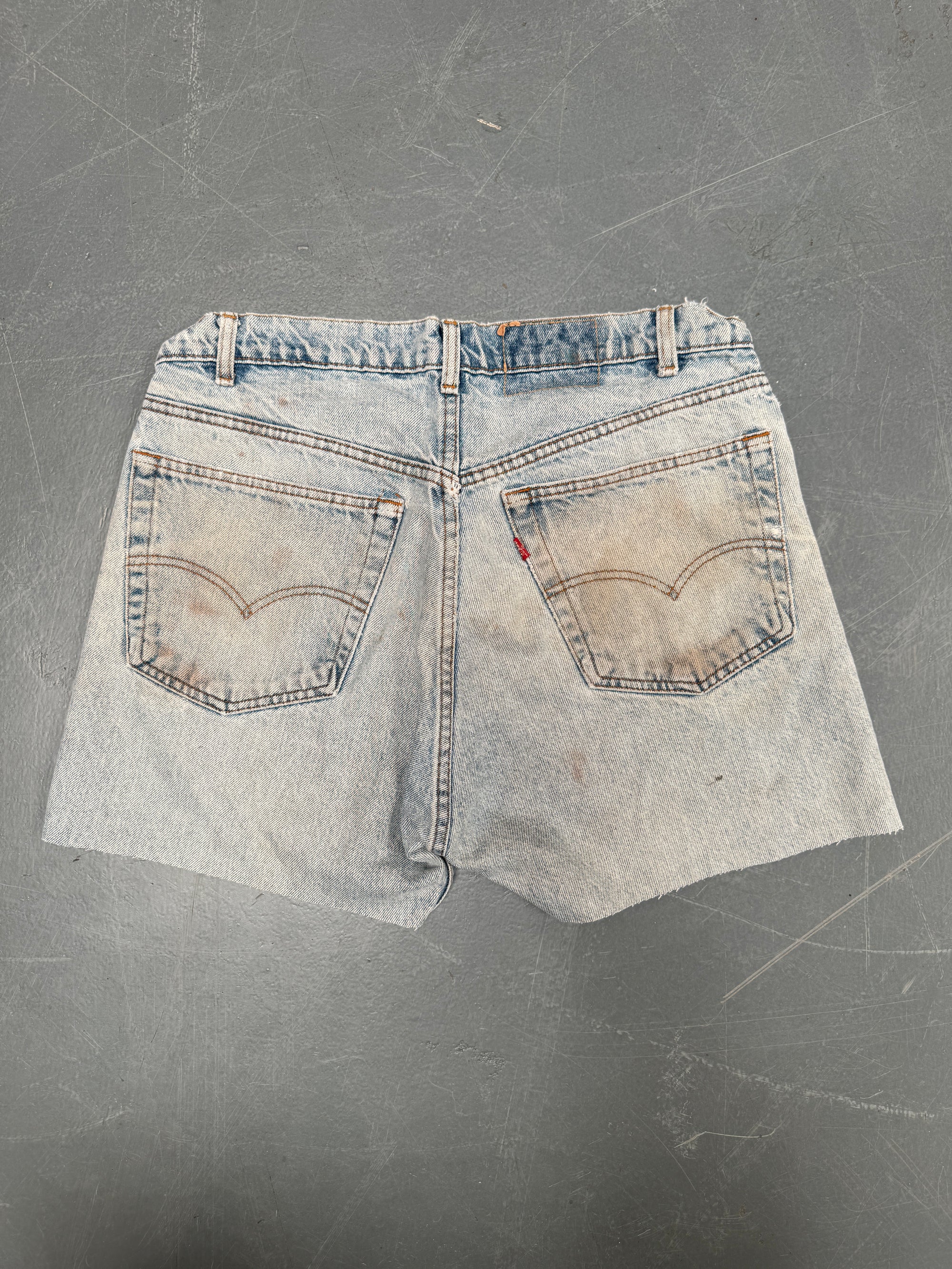 Vintage Ladies Levis Cut Off Denim Shorts - 90s Made - W 34 - SH537