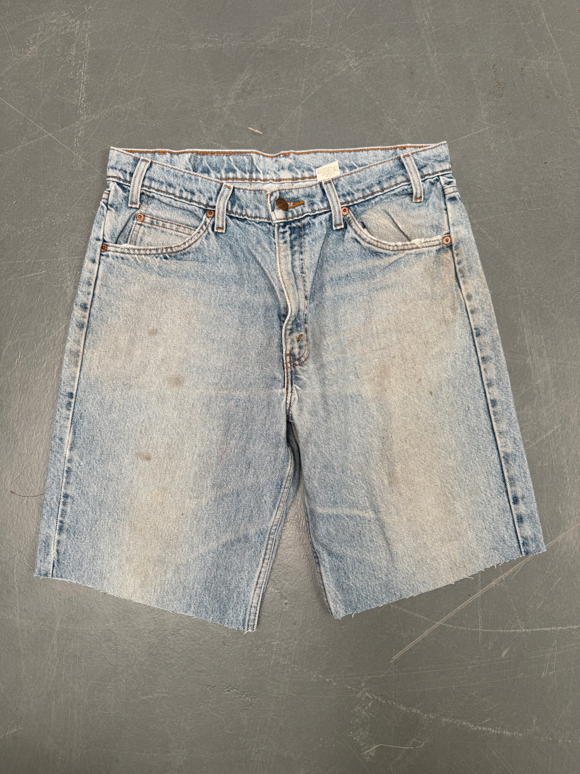 Vintage Ladies Levis Cut Off Denim Shorts - 90s Made - W 32 - SH539