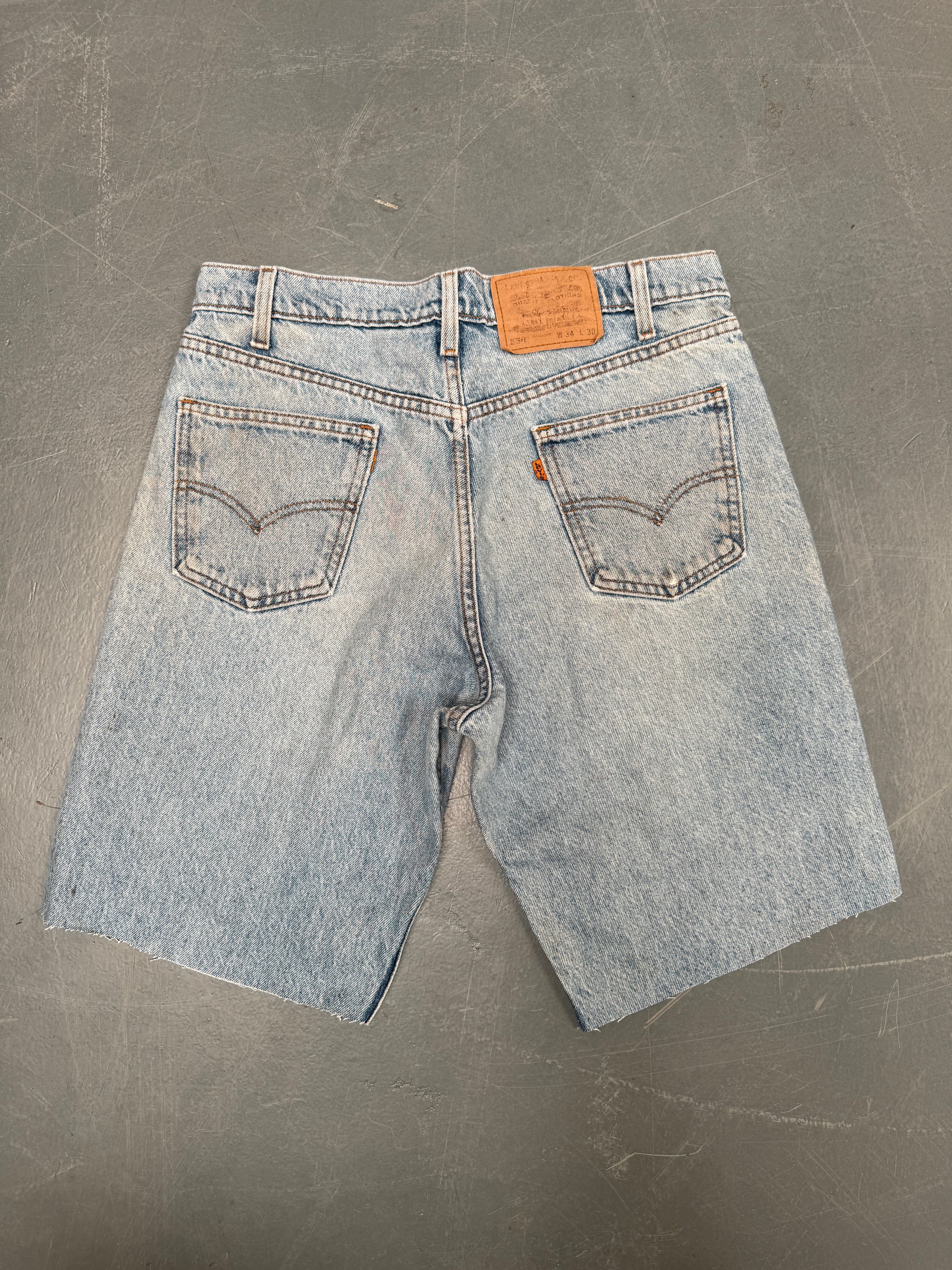 Vintage Ladies Levis Cut Off Denim Shorts - 90s Made - W 32 - SH539