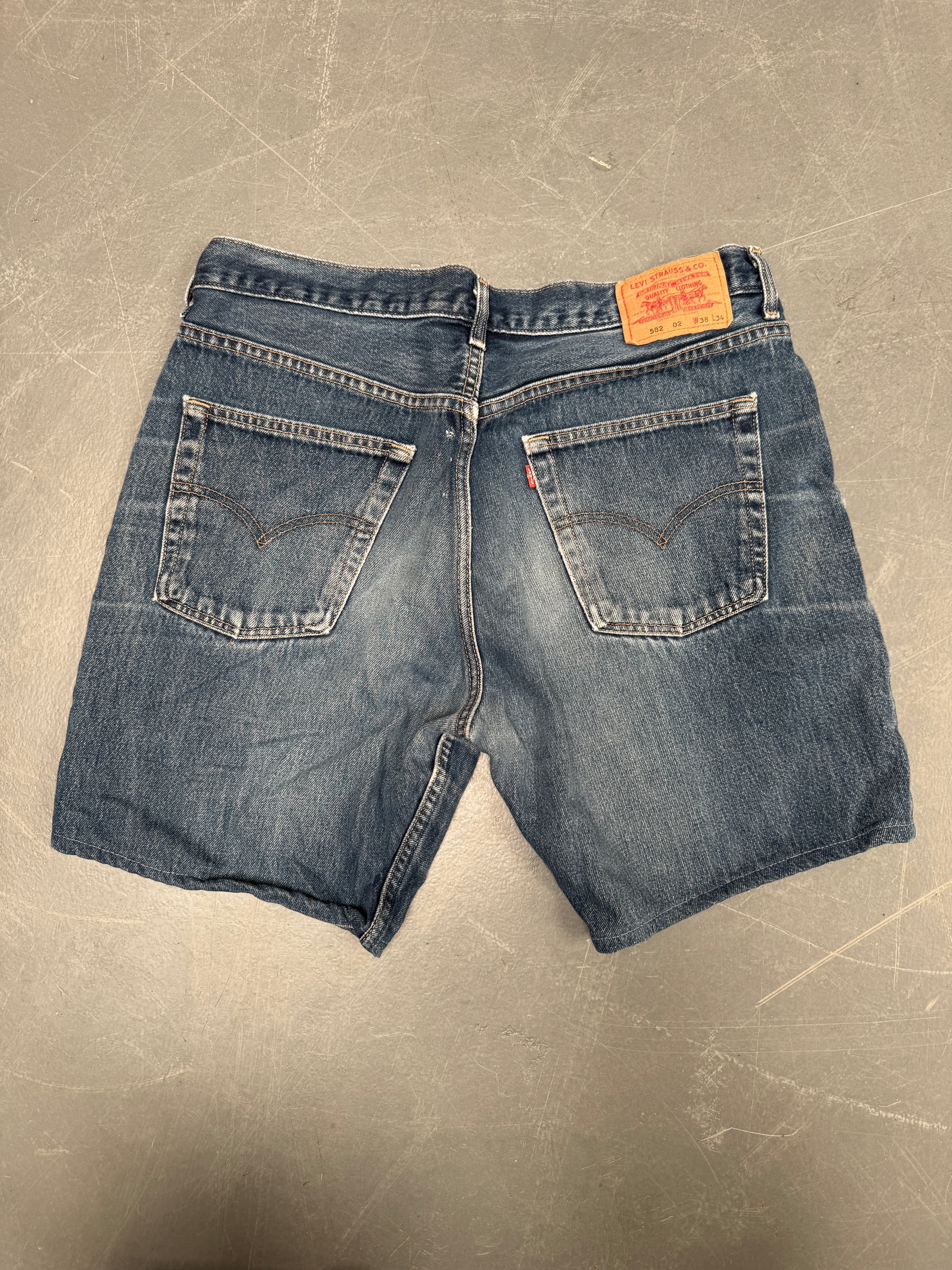 Vintage Ladies Levis Cut Off Denim Shorts - 90s Made - W 36 - SH542