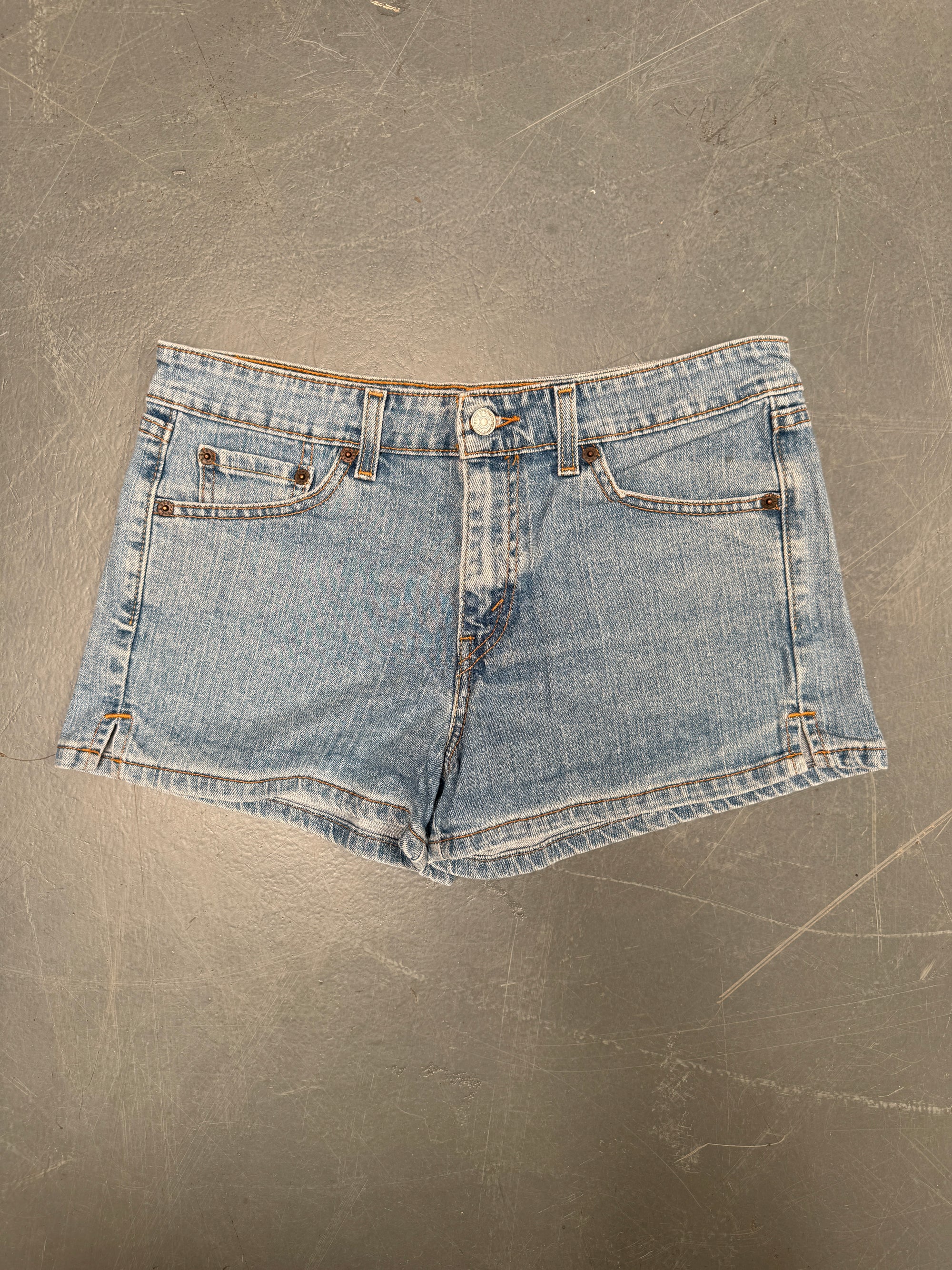 Vintage Ladies Levis Cut Off Denim Shorts - 90s Made - W 31 - SH544