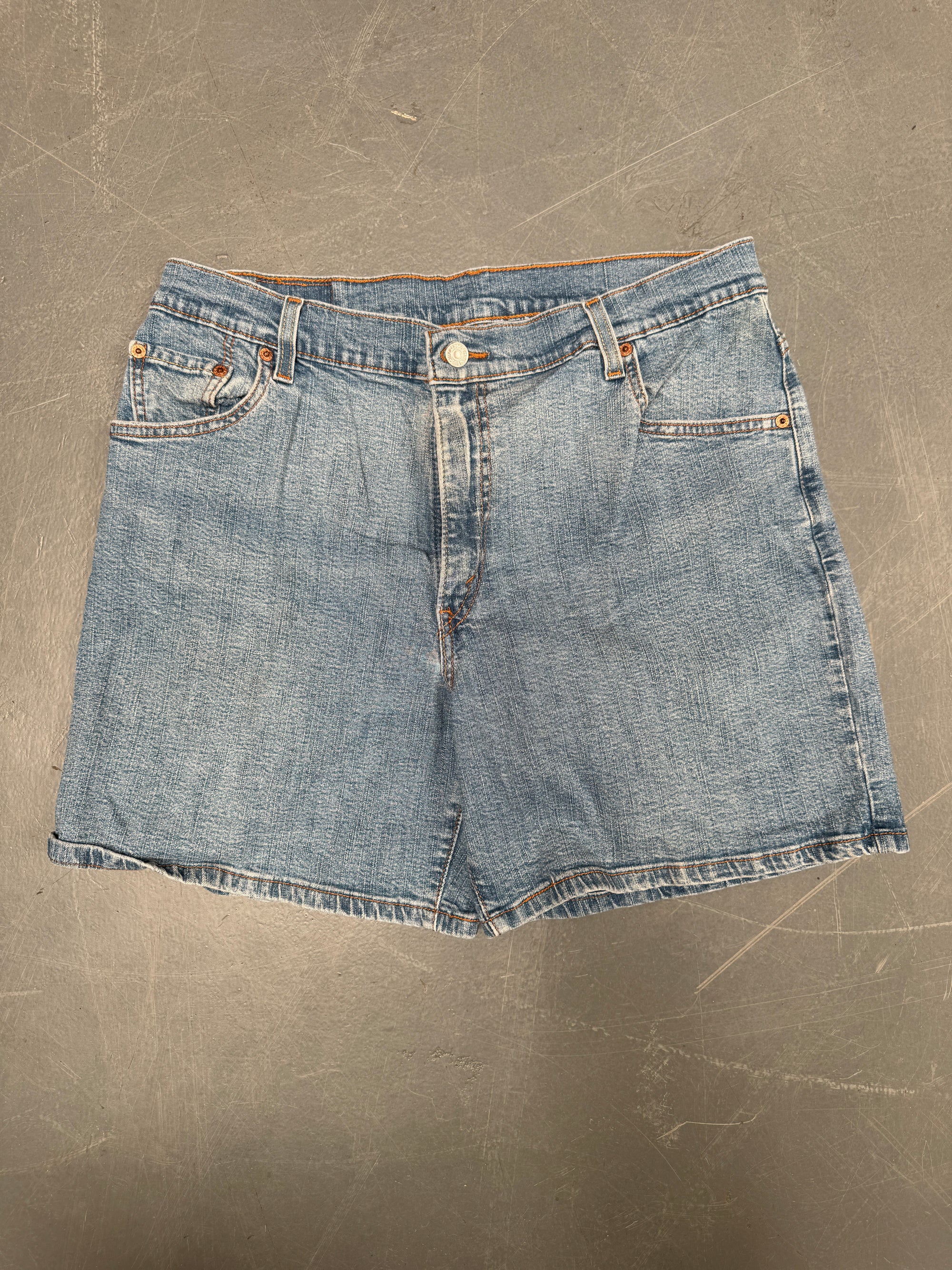 Vintage Ladies Levis Cut Off Denim Shorts - 90s Made - W 32 - SH549