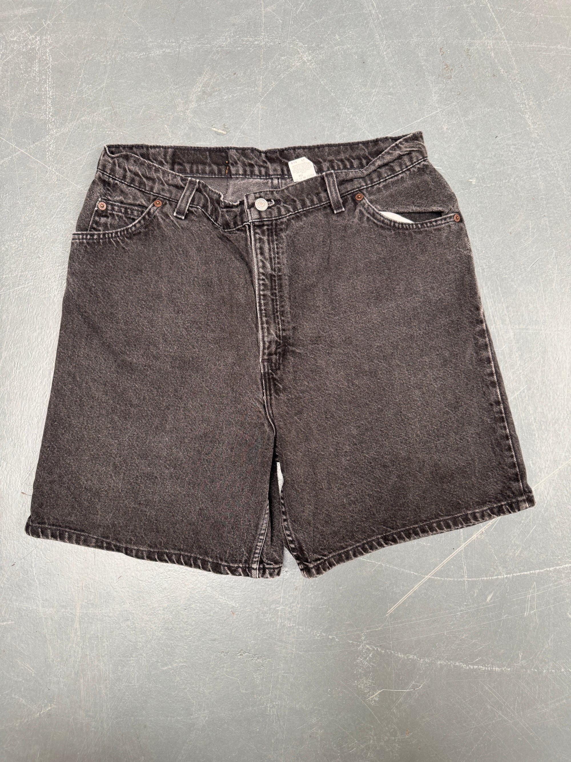 Vintage Ladies Levis Cut Off Denim Shorts - 90s Made - W 34 - SH552