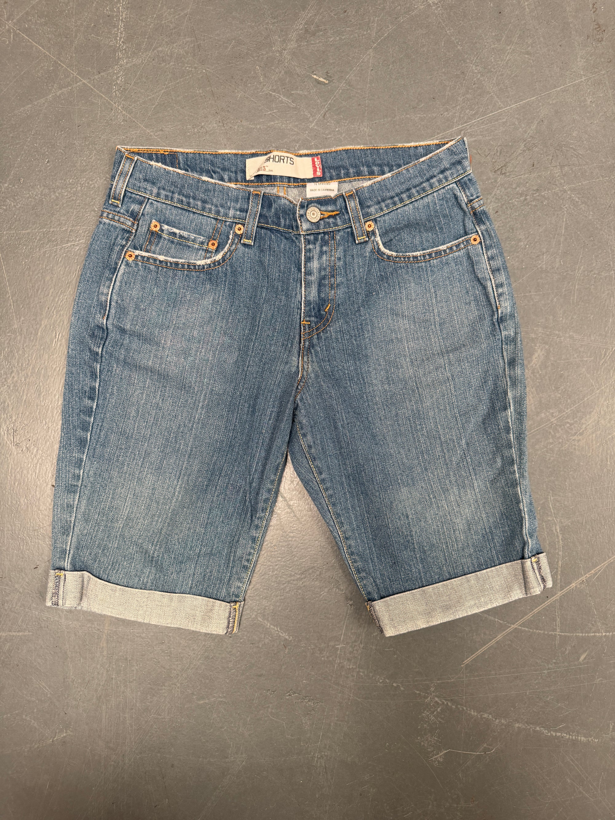 Vintage Ladies Levis Cut Off Denim Shorts - 90s Made - W 30 - SH563