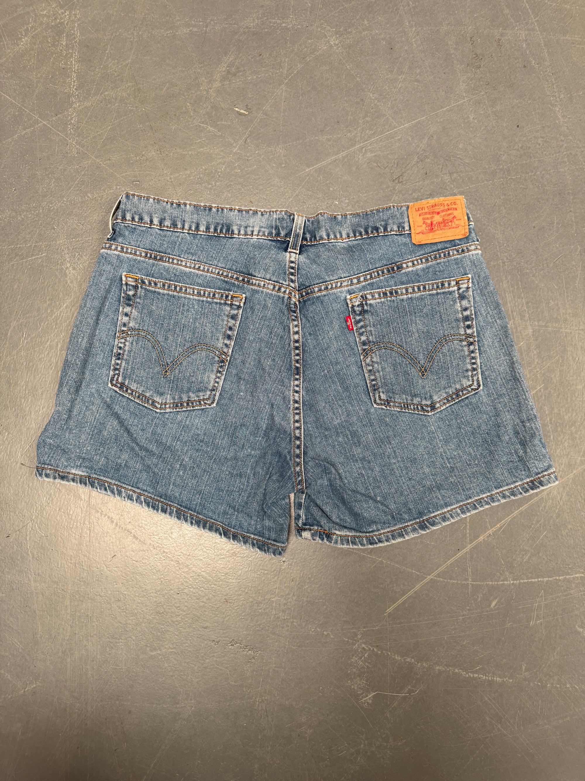 Vintage Ladies Levis Cut Off Denim Shorts - 90s Made - W 26 - SH565