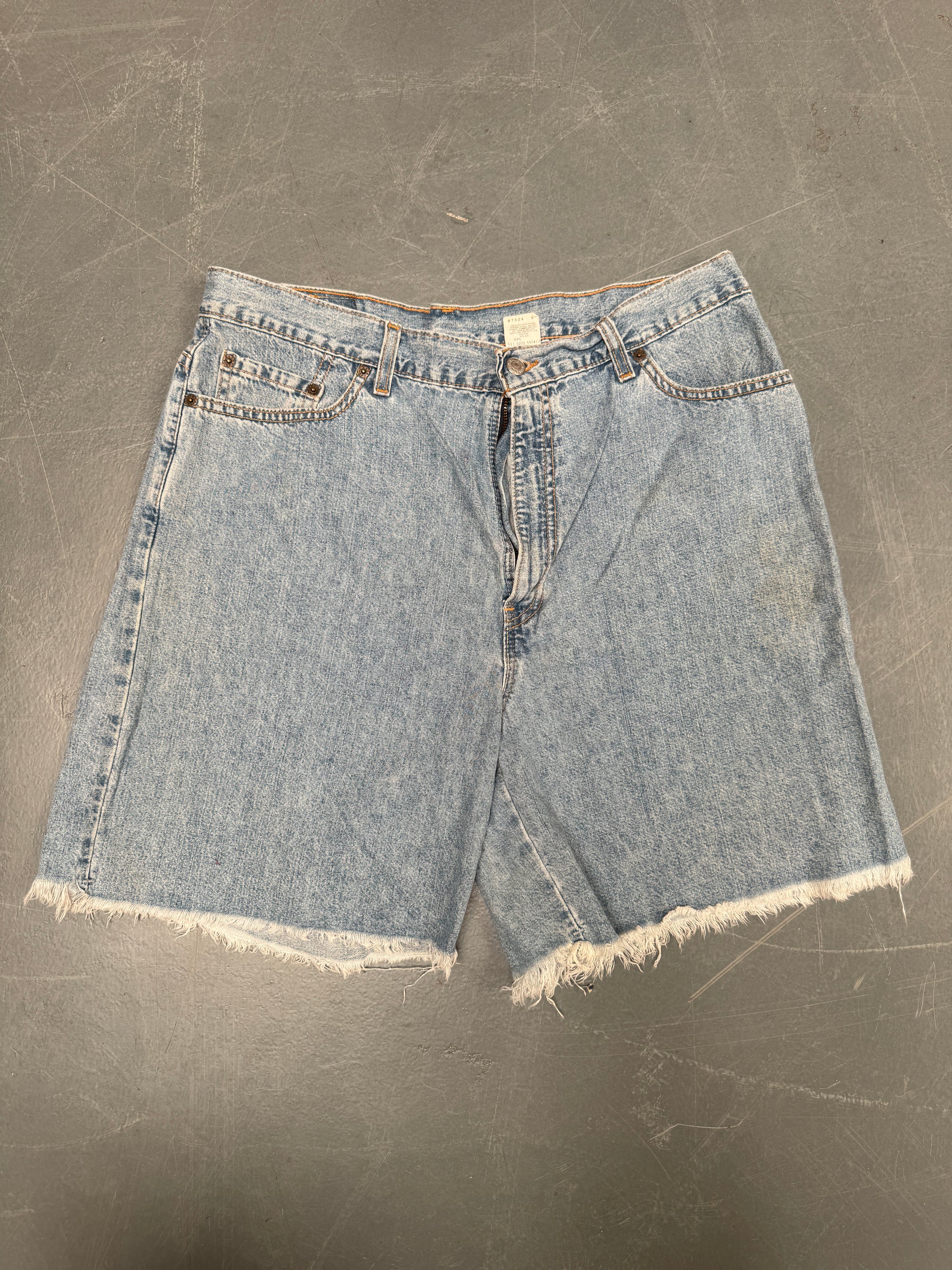 Vintage Ladies Levis Cut Off Denim Shorts - 90s Made - W 34 - SH569