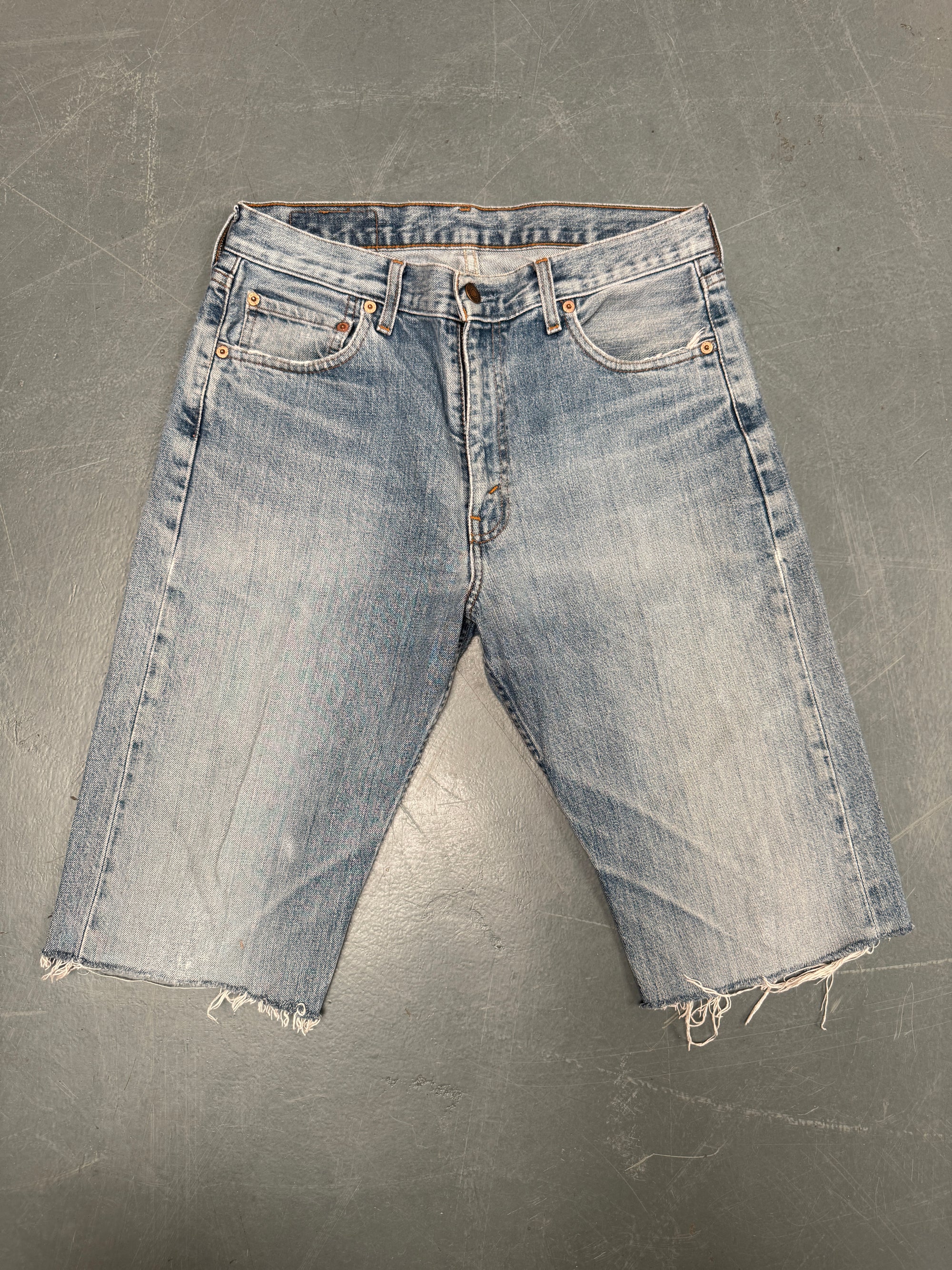 Vintage Ladies Levis Cut Off Denim Shorts - 90s Made - W 30 - SH570