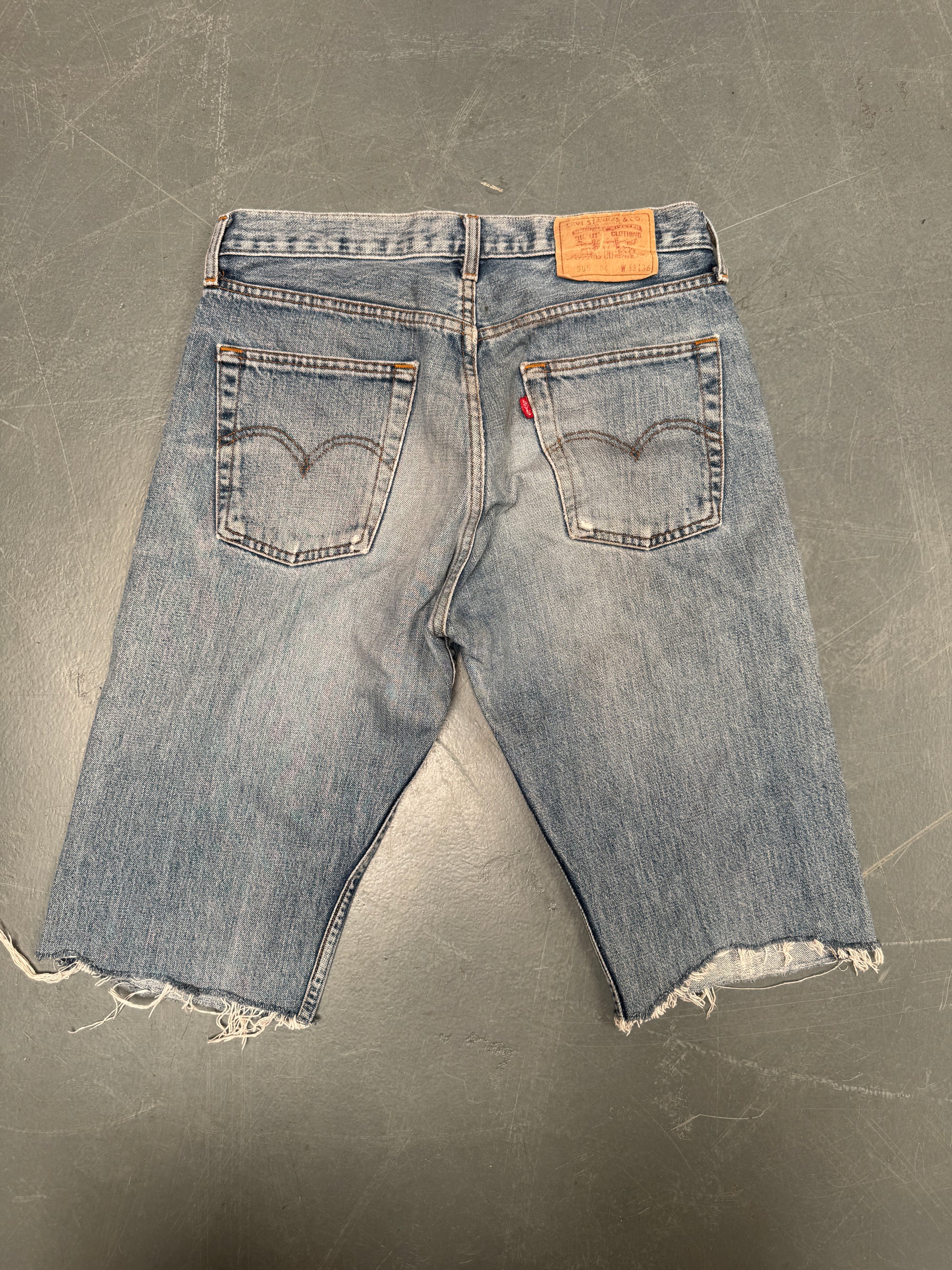 Vintage Ladies Levis Cut Off Denim Shorts - 90s Made - W 30 - SH570