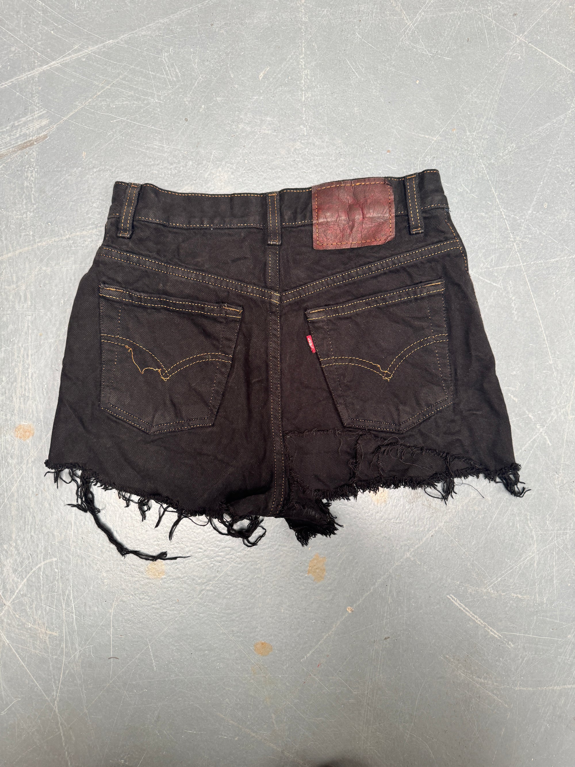 Vintage Levis Cut Off Denim Shorts - 90s Made - W 26 - SH580