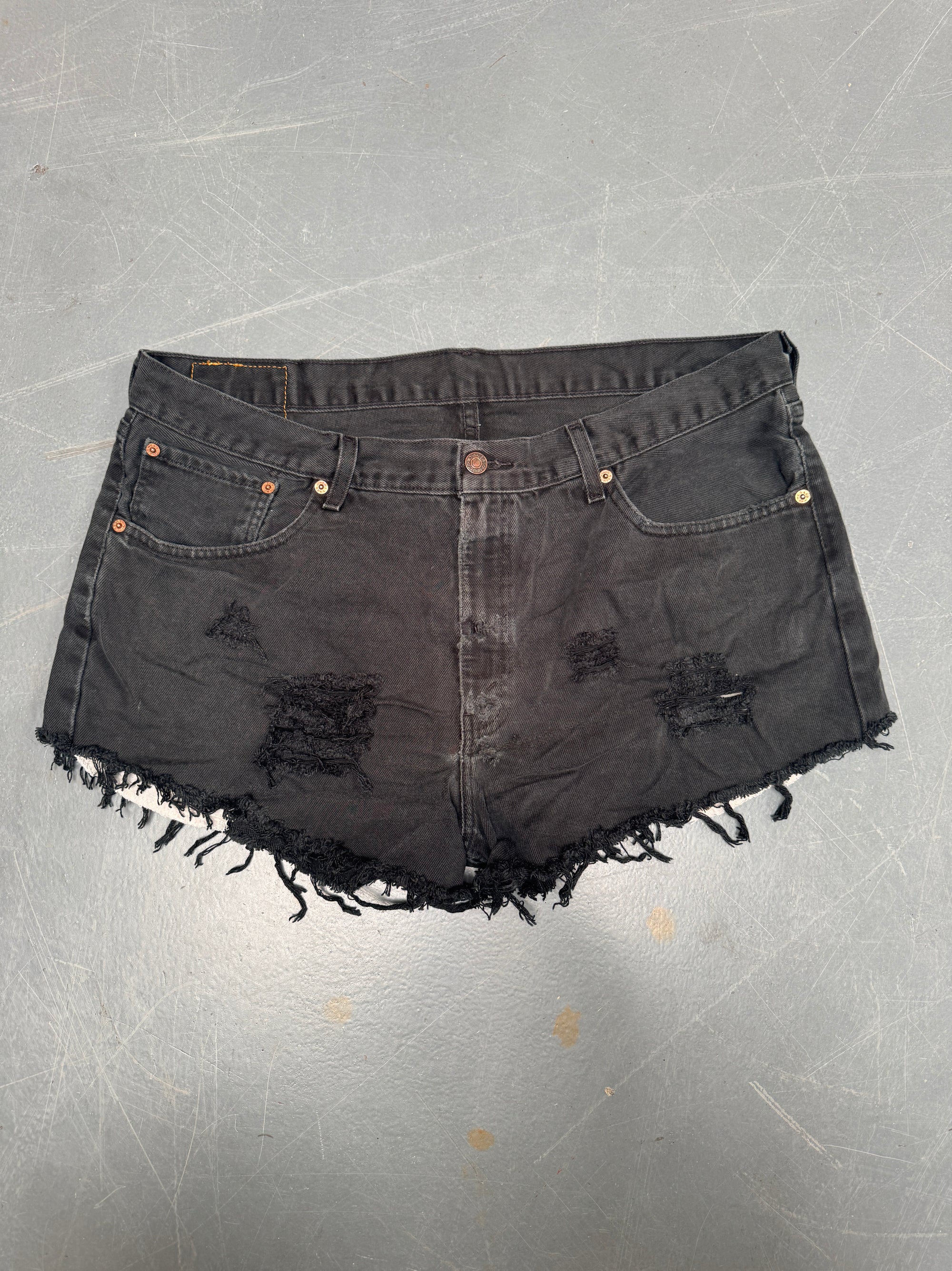 Vintage Levis Cut Off Denim Shorts - 90s Made - W 28 - SH581